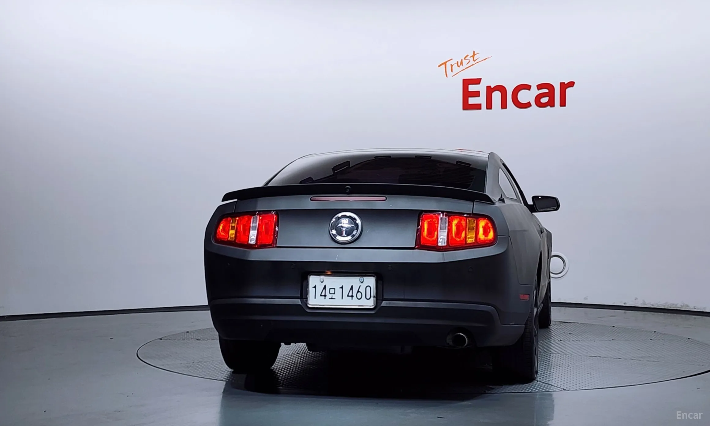 Ford Mustang превью 4