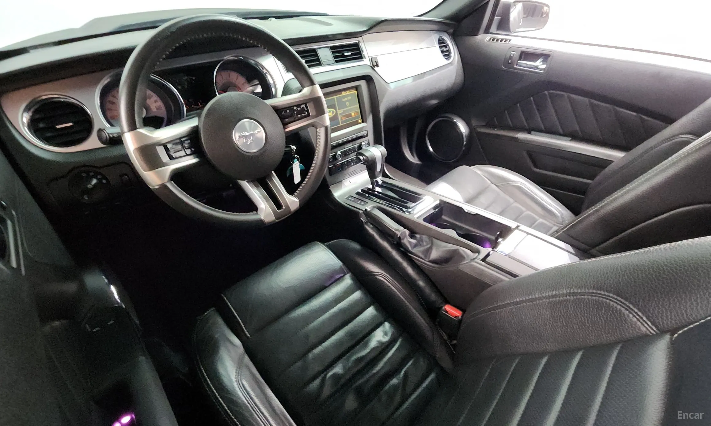 Ford Mustang превью 7