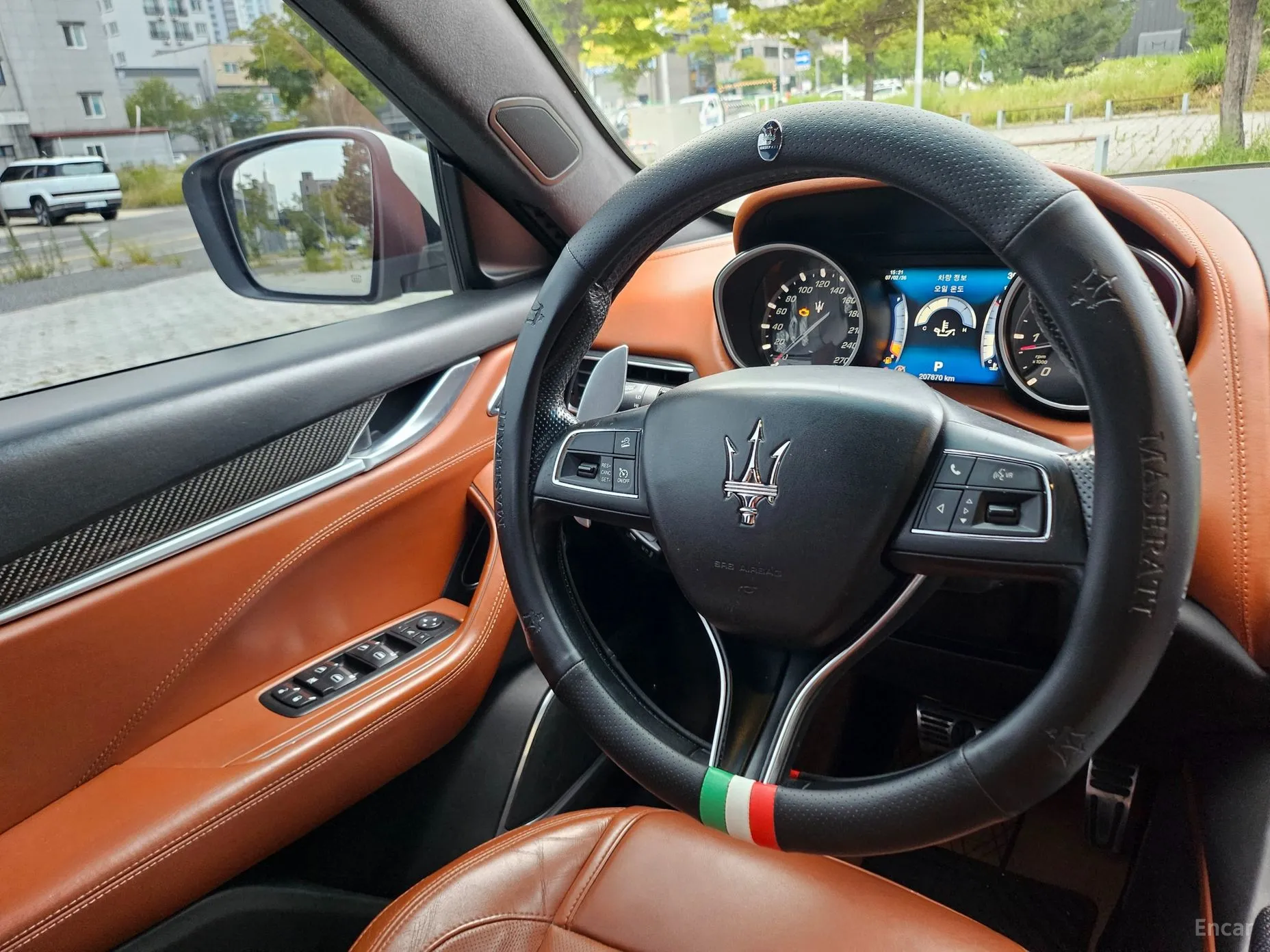 Maserati Levante превью 19