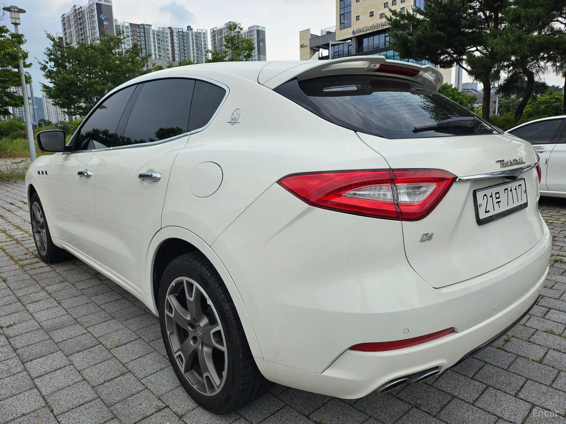 Maserati Levante превью 6