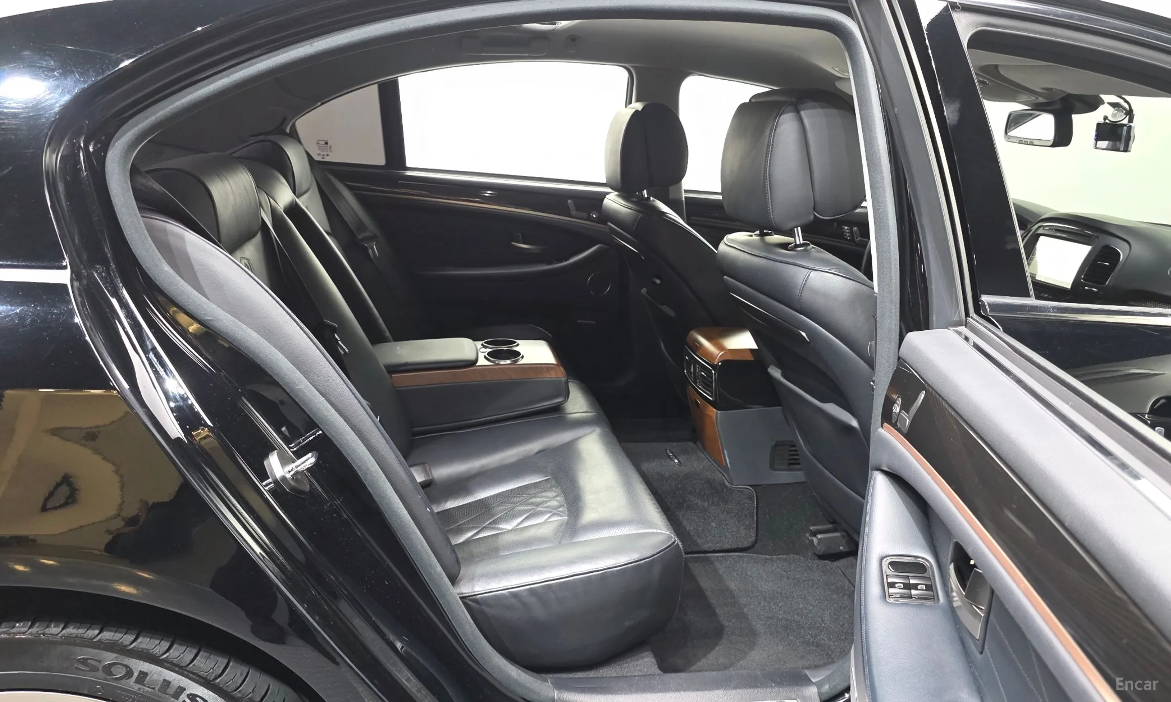 KG Mobility (SsangYong) Chairman W превью 12