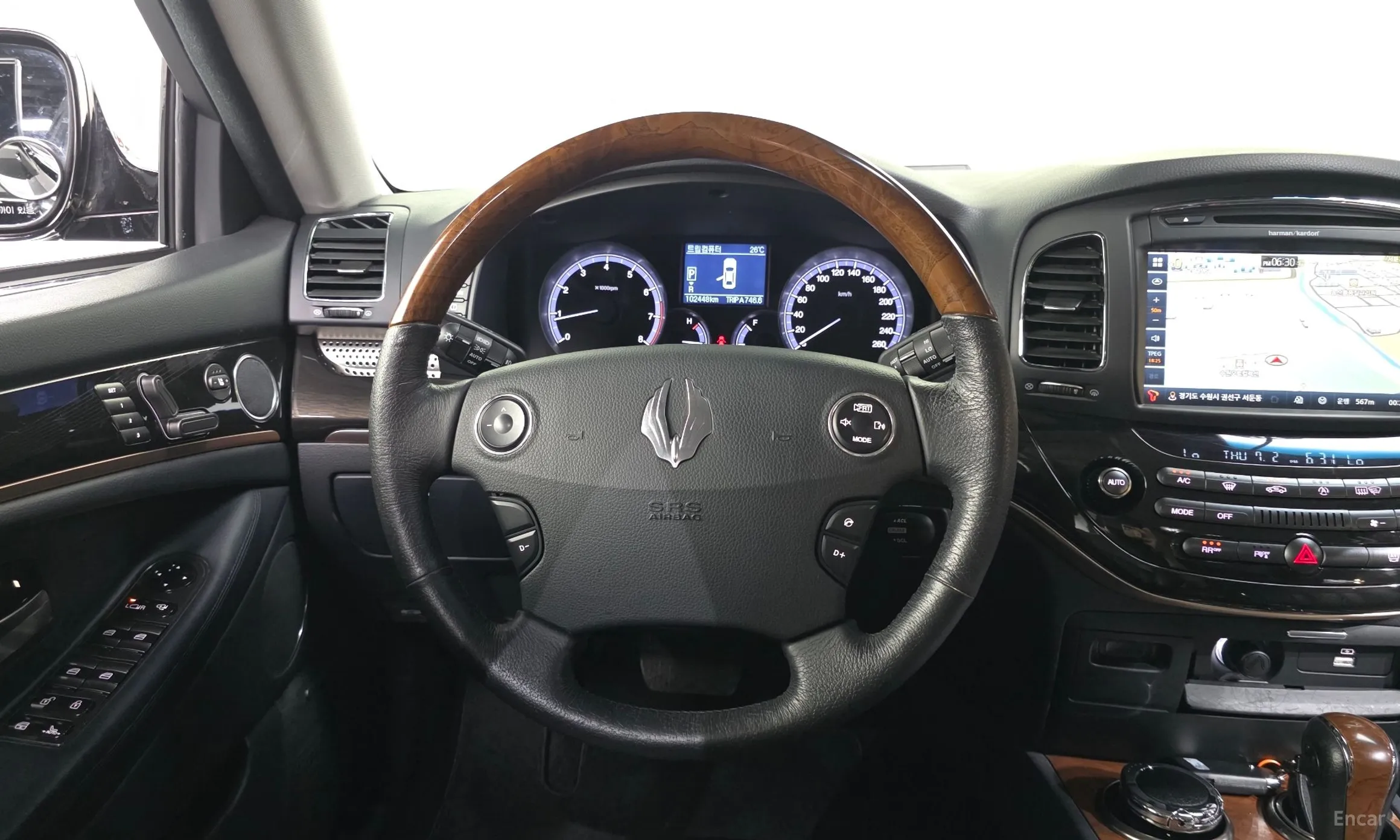 KG Mobility (SsangYong) Chairman W превью 13