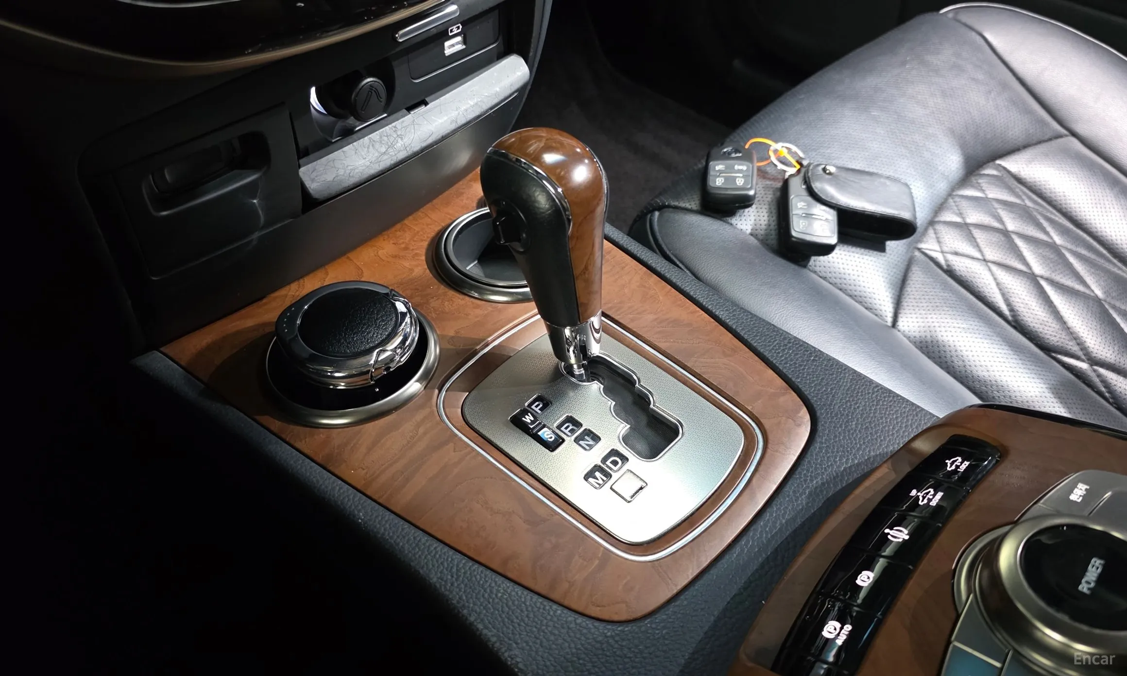 KG Mobility (SsangYong) Chairman W превью 9