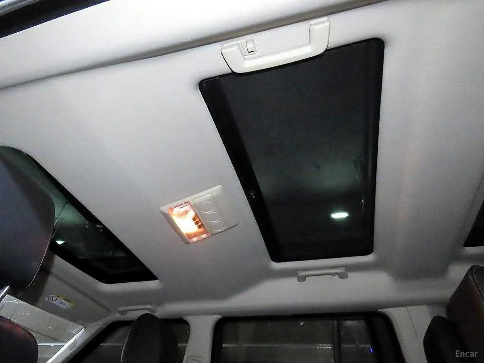 Land Rover Discovery 4 превью 16