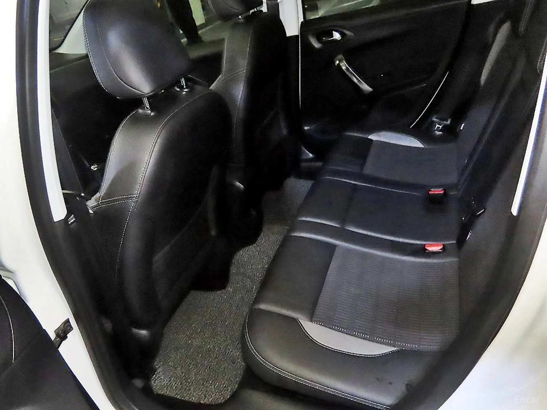 Peugeot 2008. превью 7