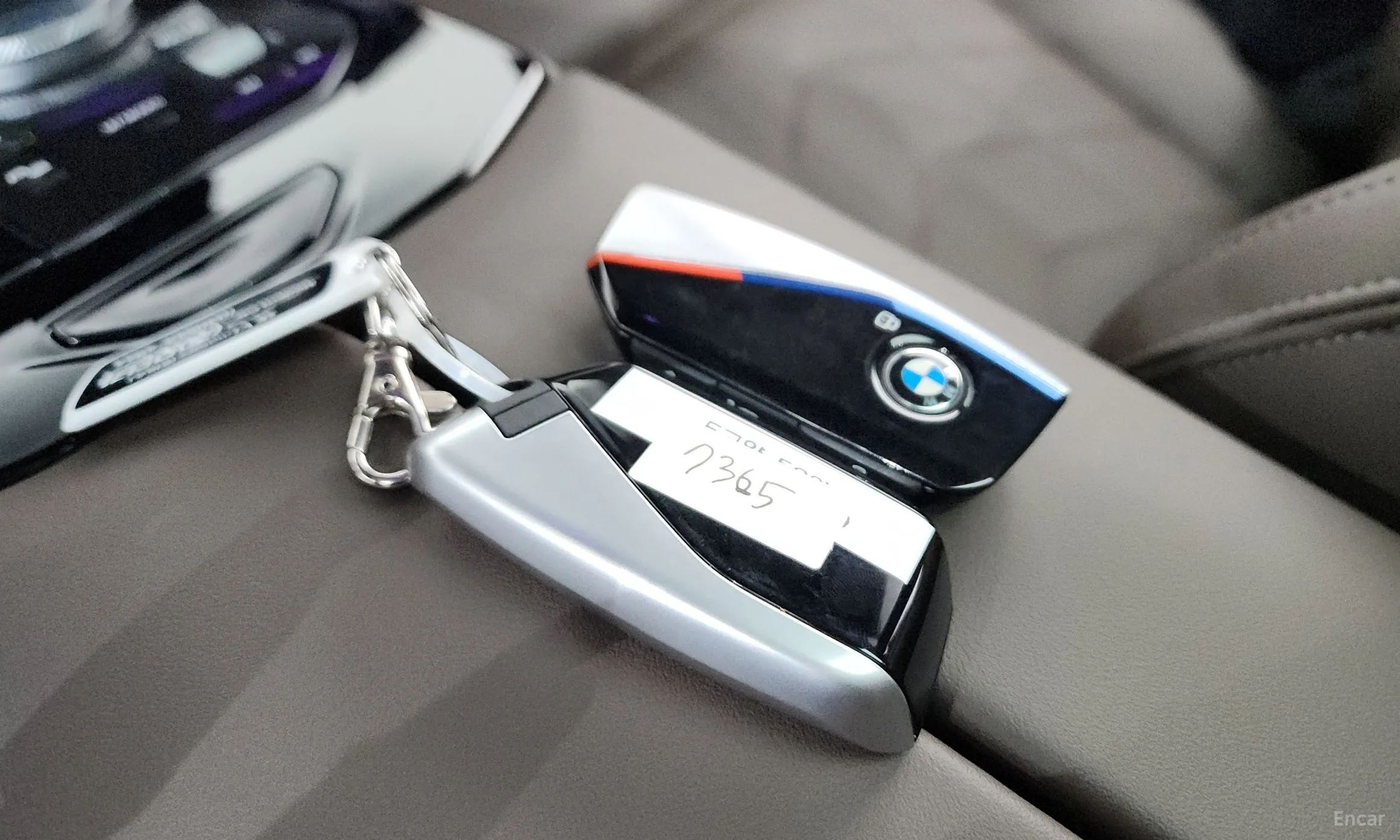 BMW 5 Series (G60) превью 16