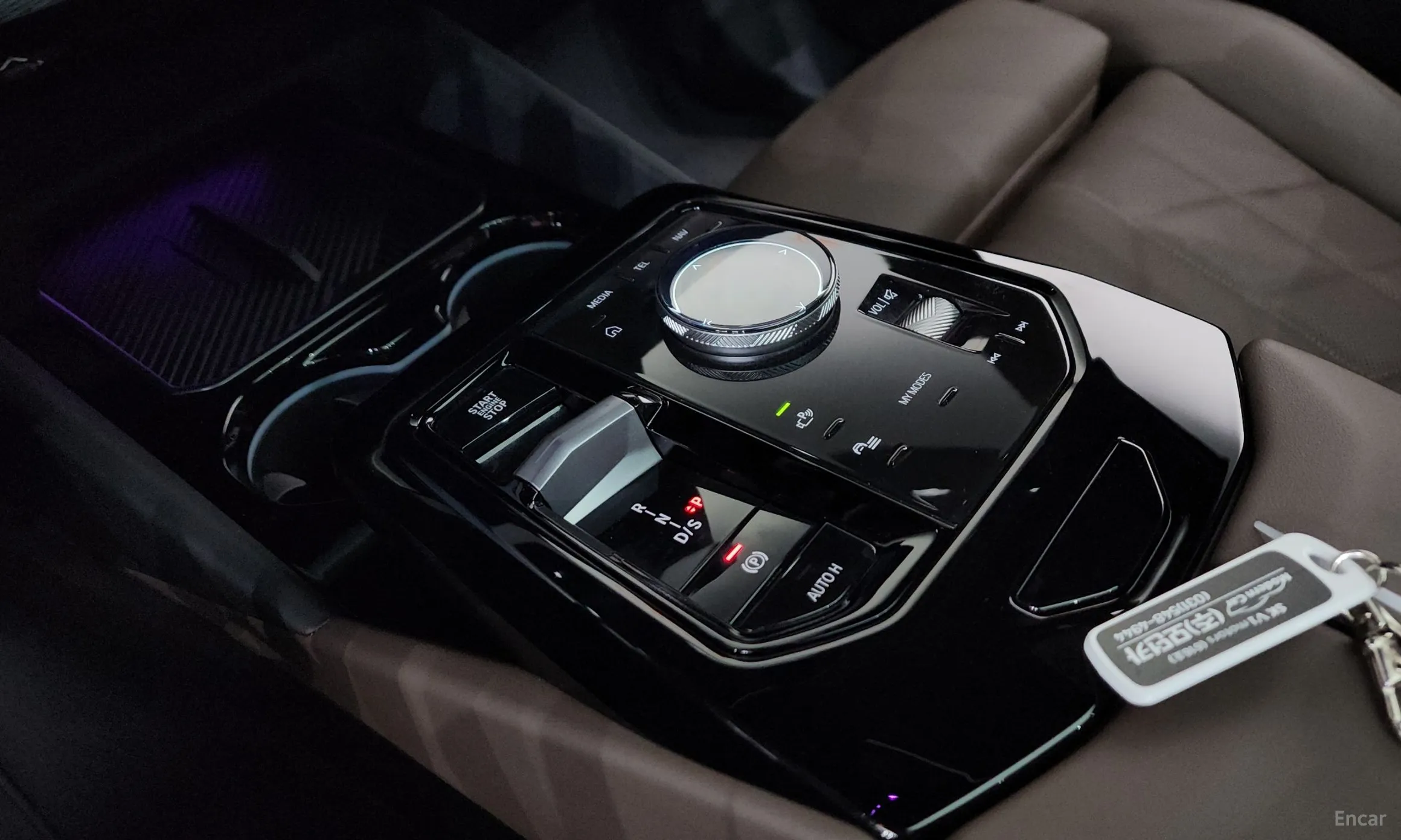 BMW 5 Series (G60) превью 9