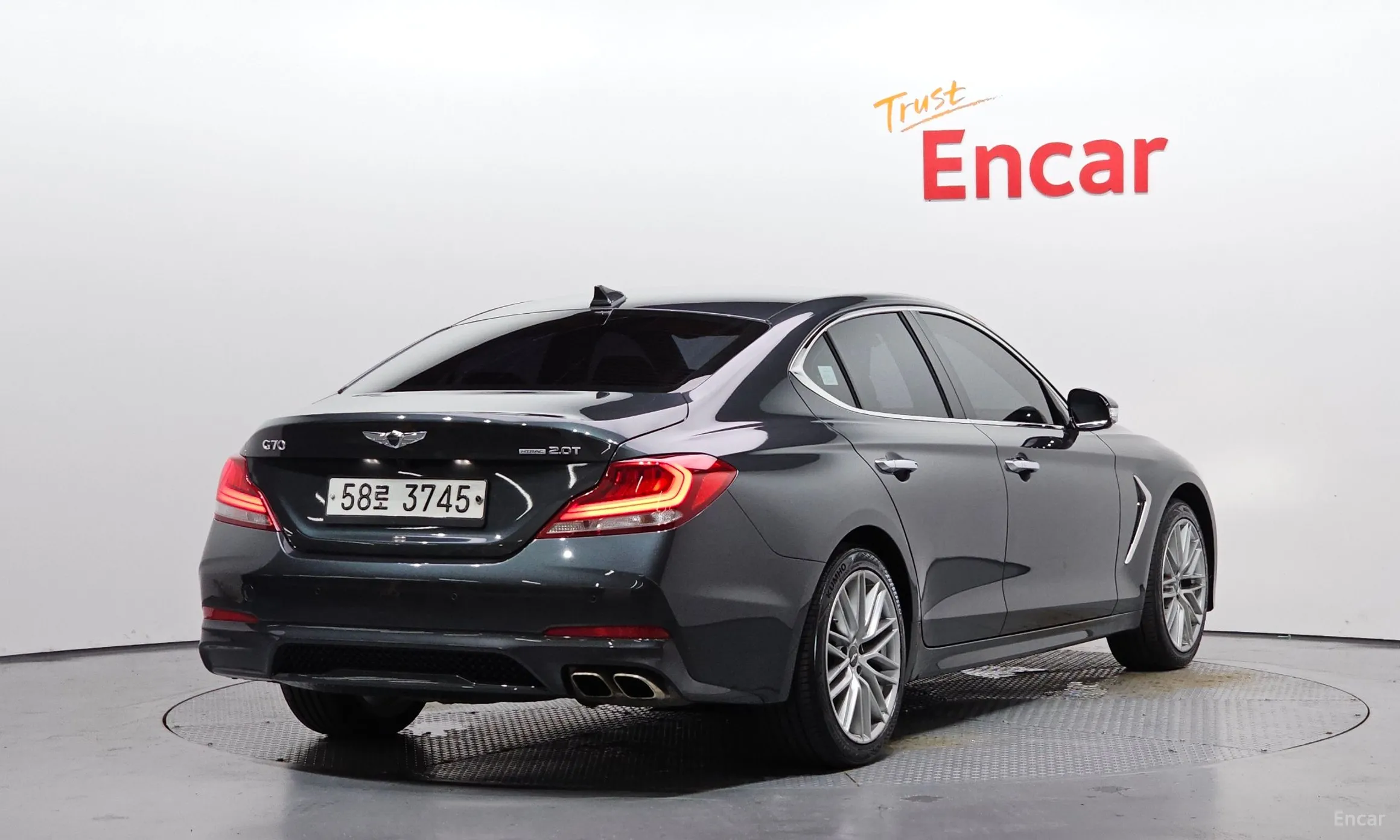 Genesis G70 превью 2