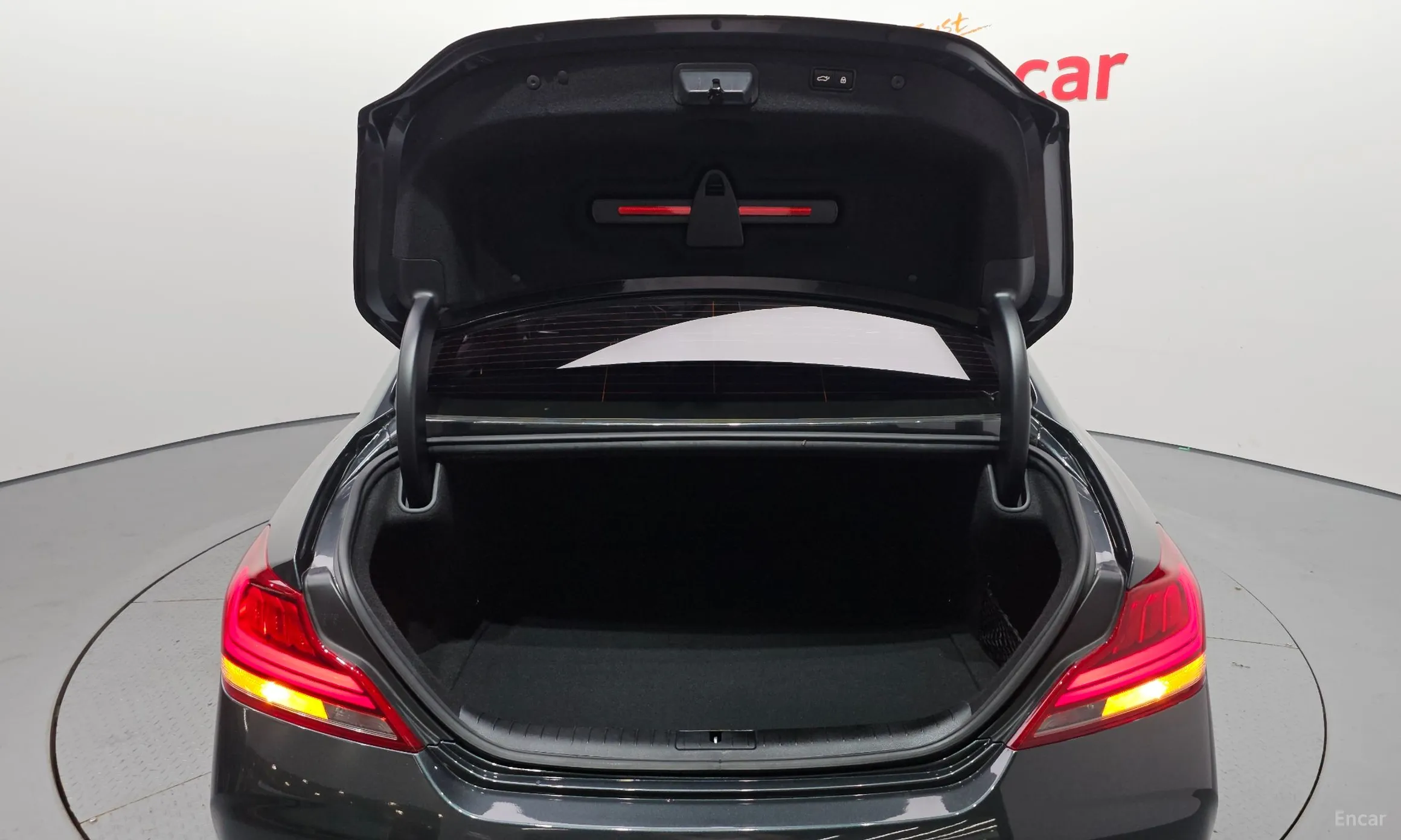Genesis G70 превью 20