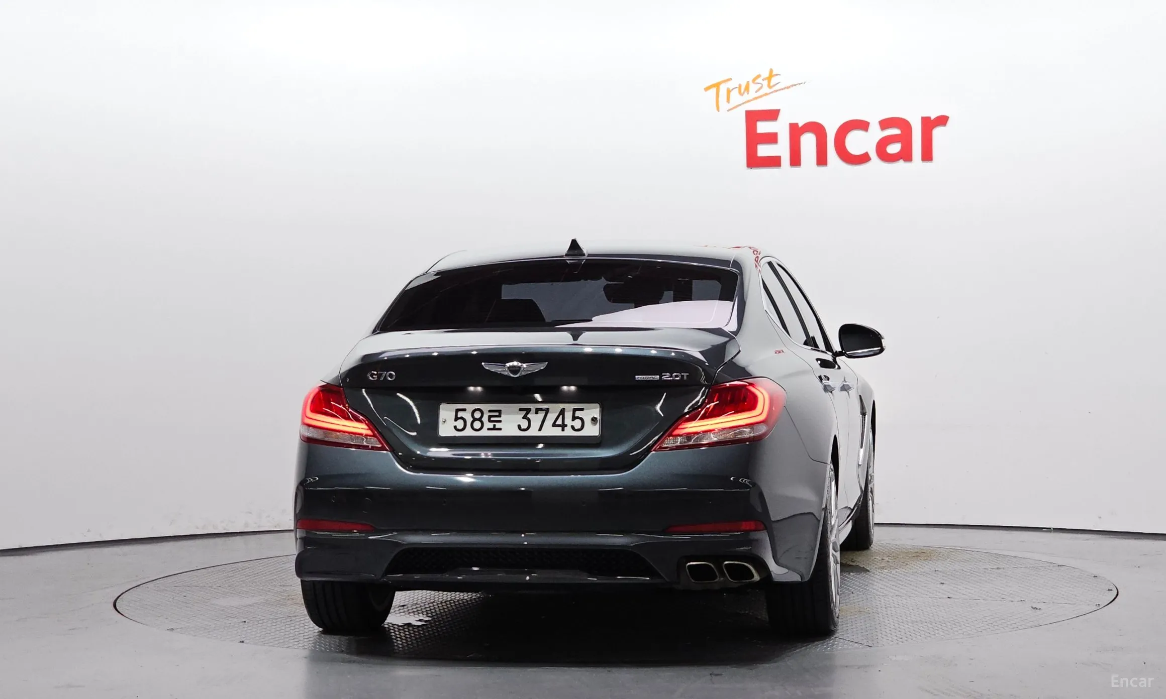 Genesis G70 превью 4