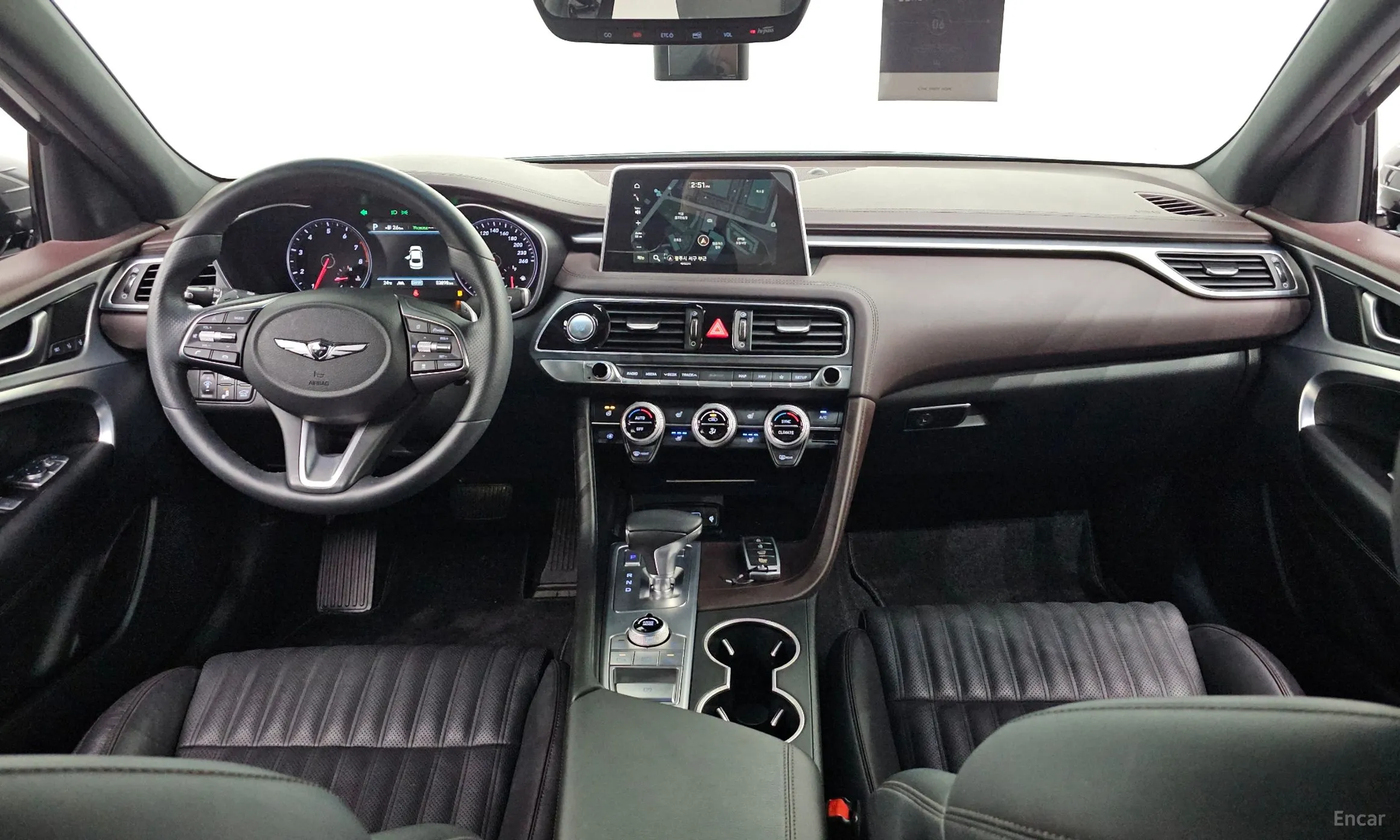 Genesis G70 превью 7