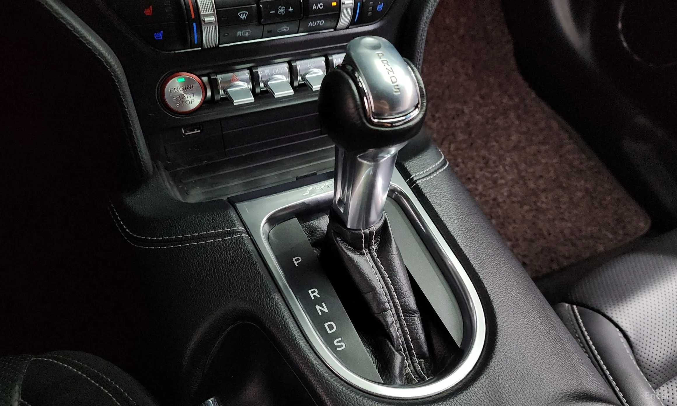 Ford Mustang превью 9