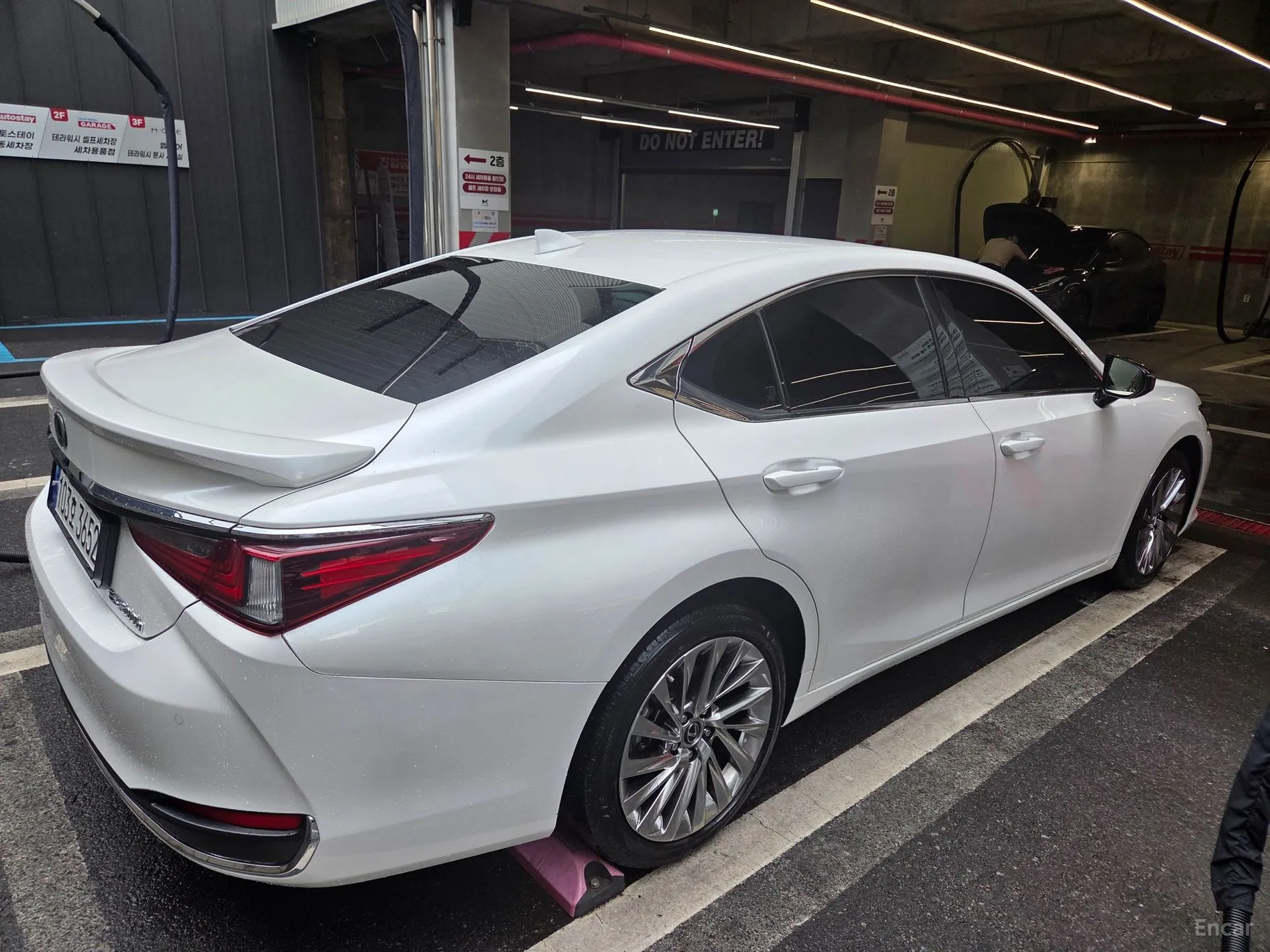 Lexus ES300h 7th Generation превью 3