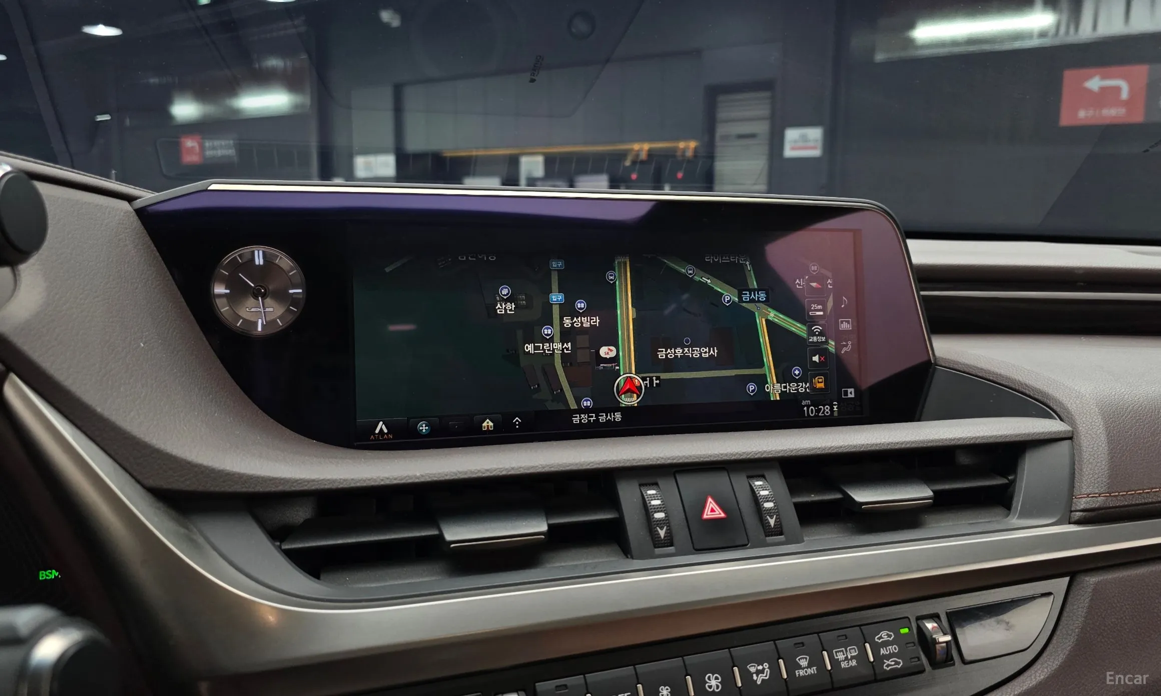 Lexus ES300h 7th Generation превью 14