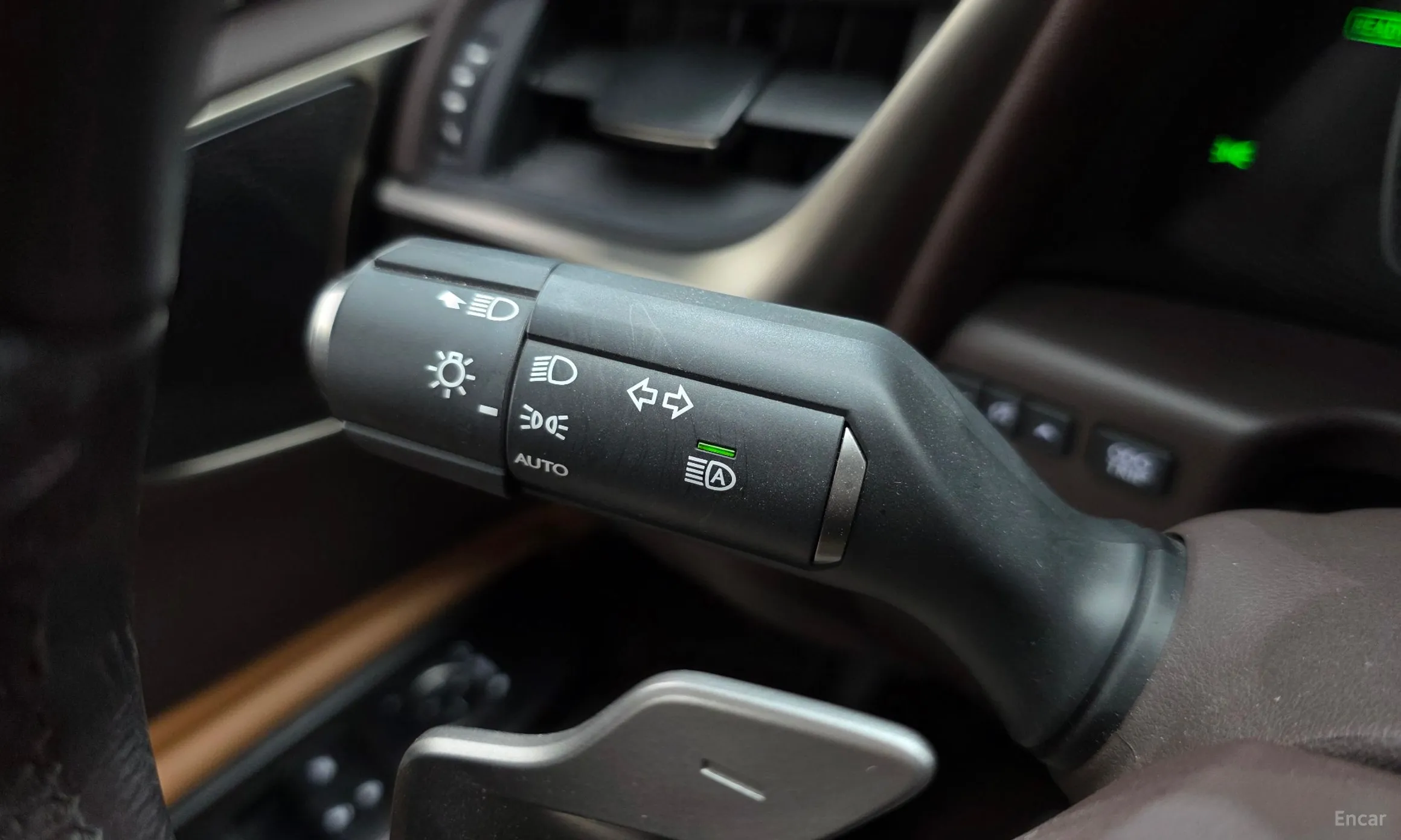 Lexus ES300h 7th Generation превью 20