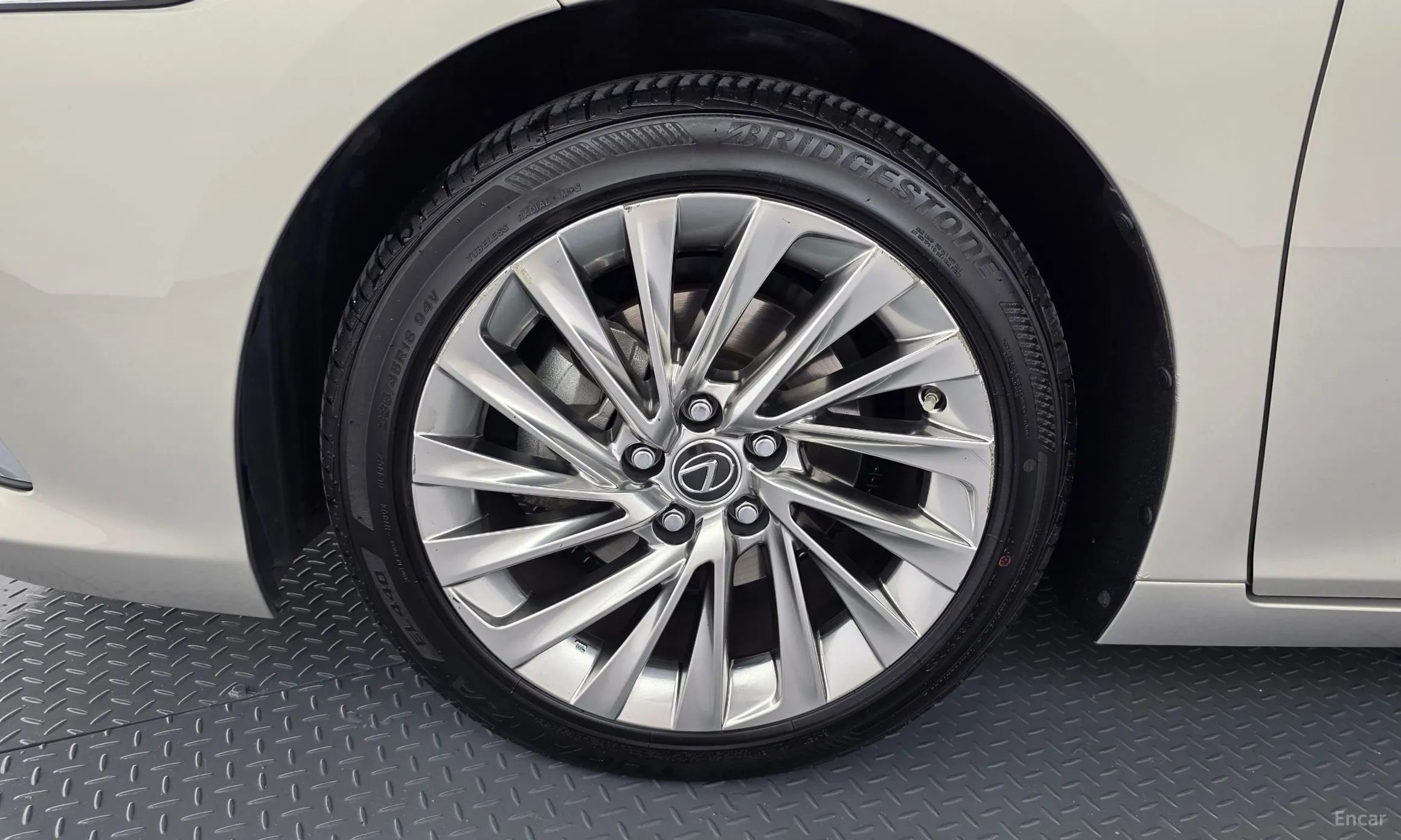 Lexus ES300h 7th Generation превью 5