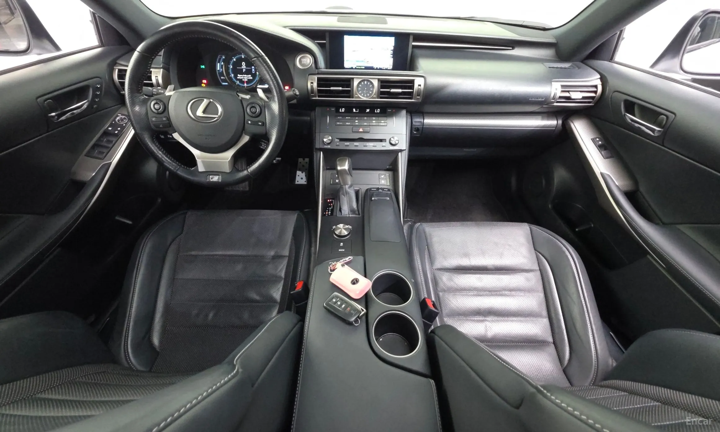 Lexus New IS200t превью 7
