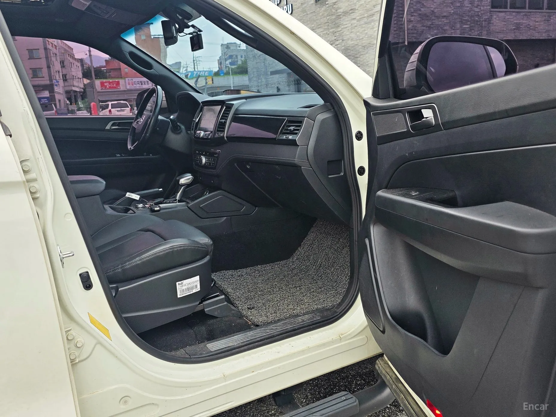 KG Mobility (SsangYong) Rexton Sports превью 12