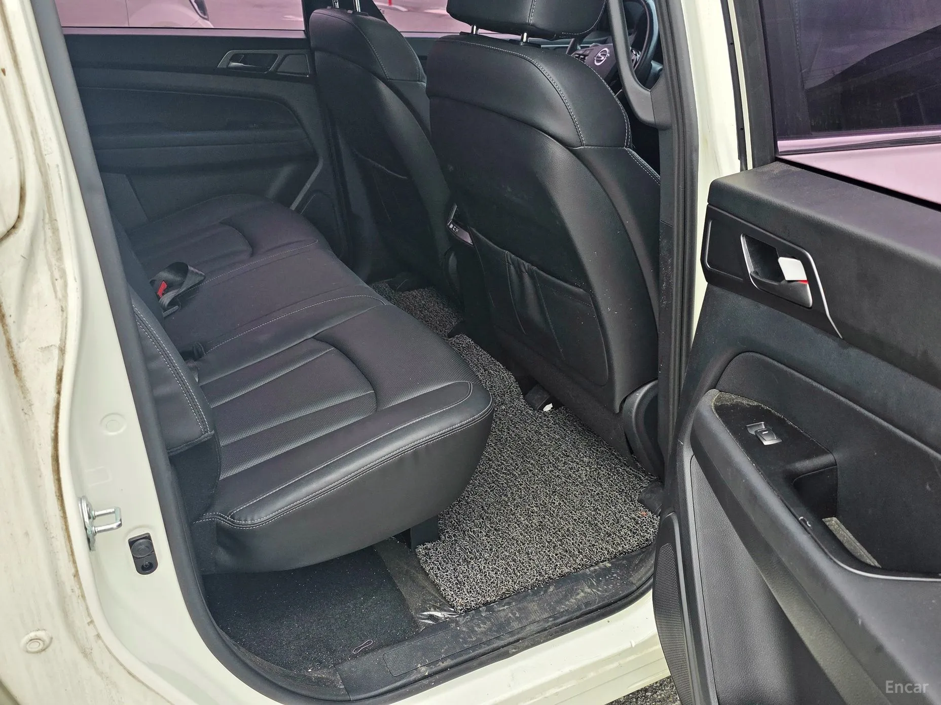 KG Mobility (SsangYong) Rexton Sports превью 13