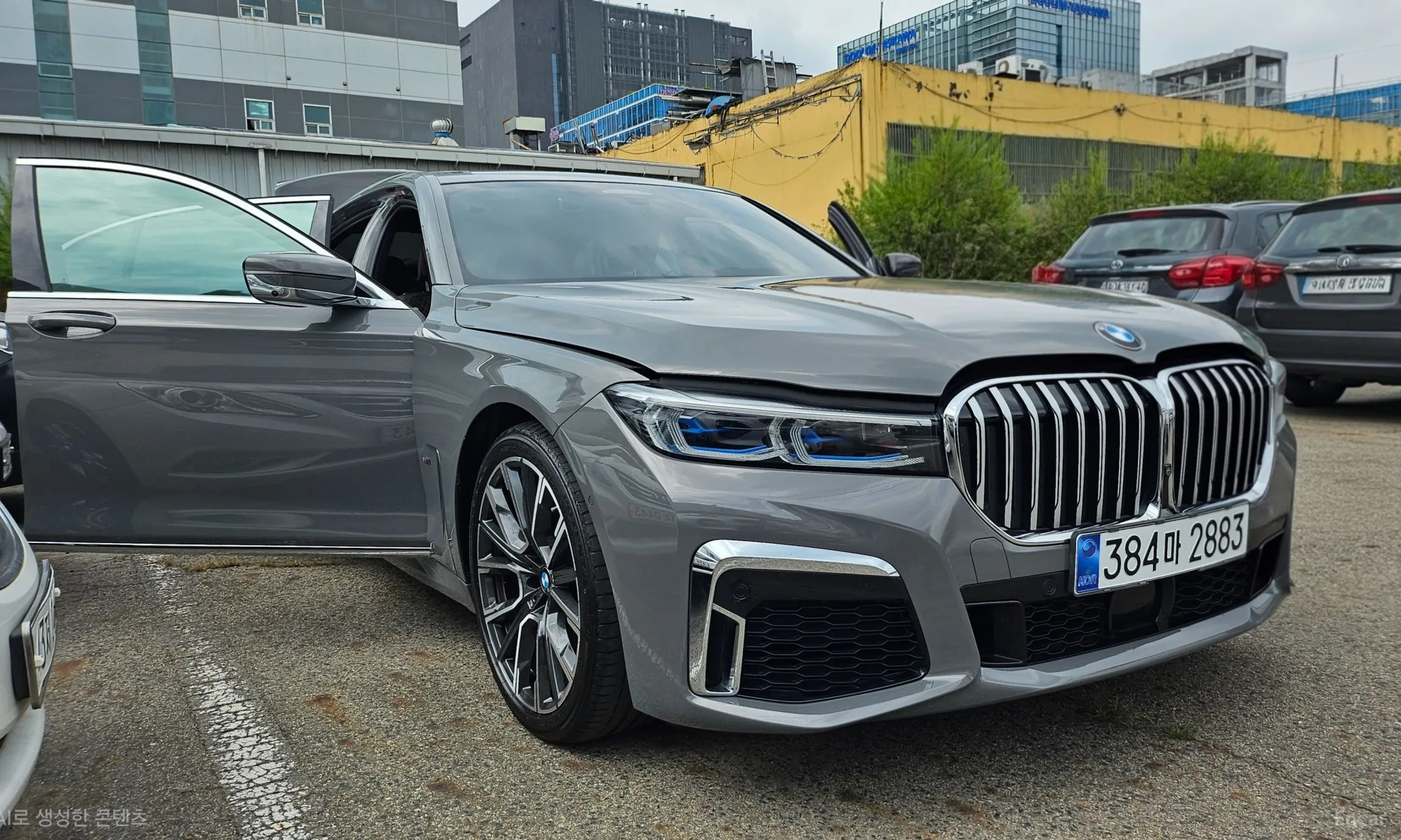 BMW 7 Series (G11) превью 12