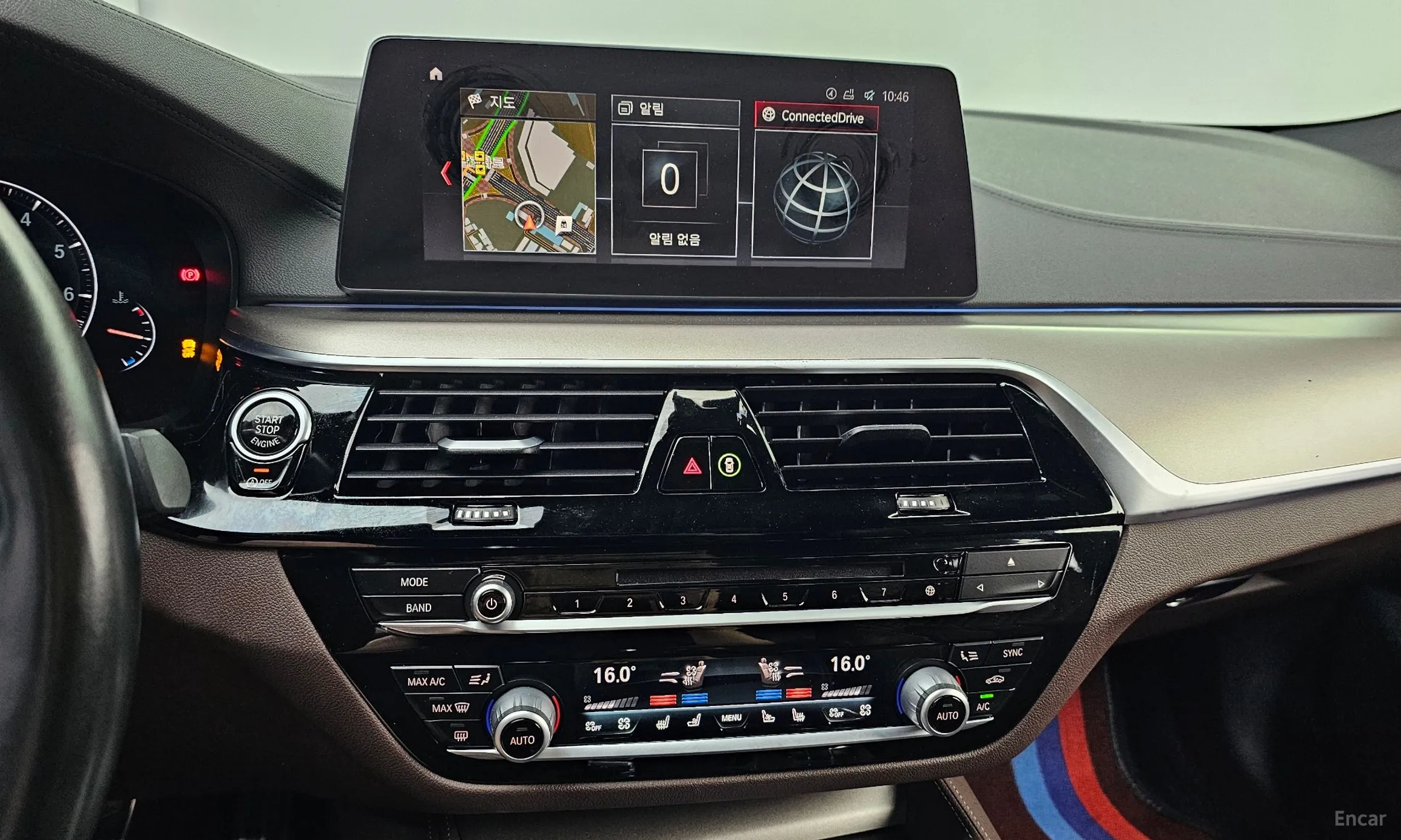 BMW 5 Series (G30) превью 14