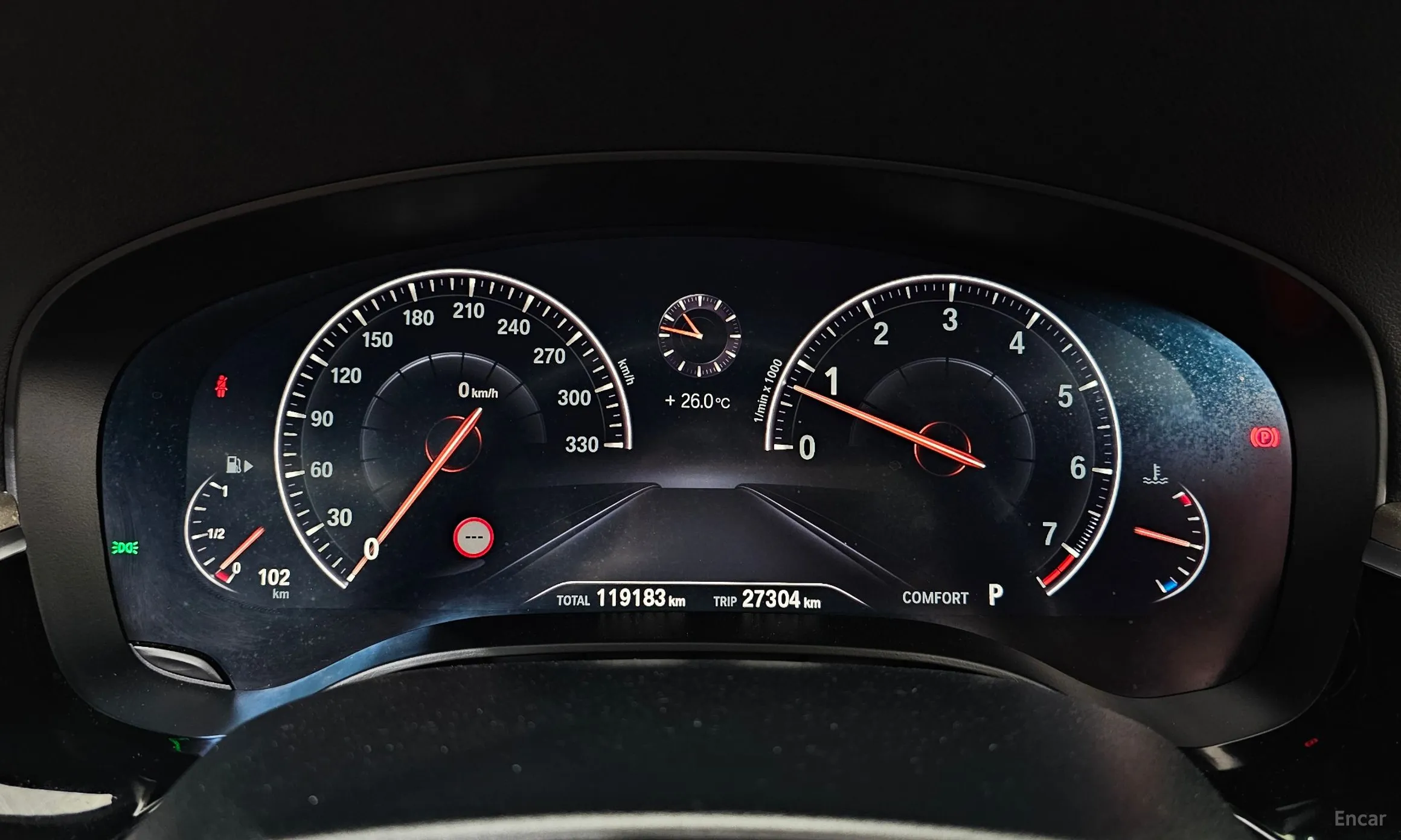 BMW 5 Series (G30) превью 8