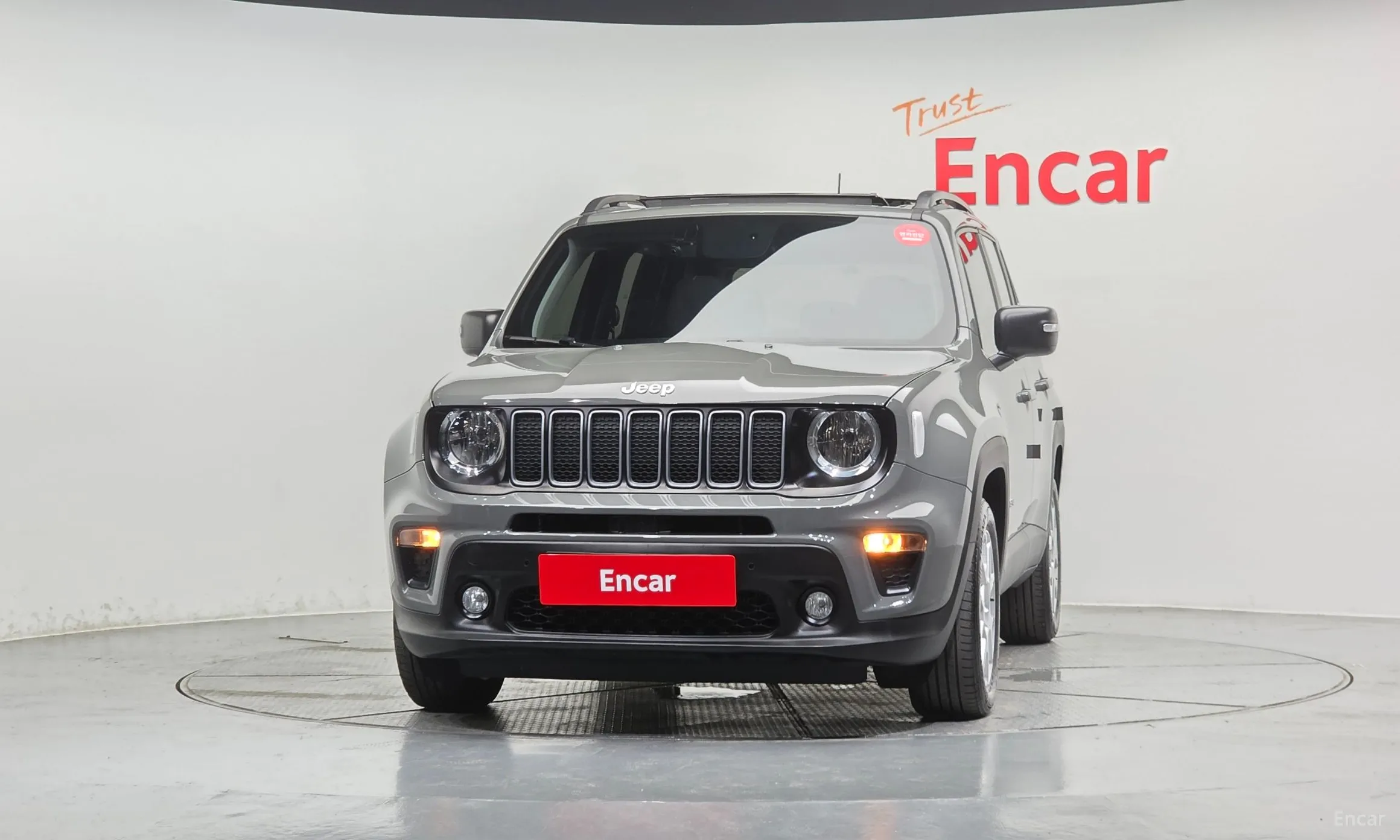Jeep Renegade превью 3