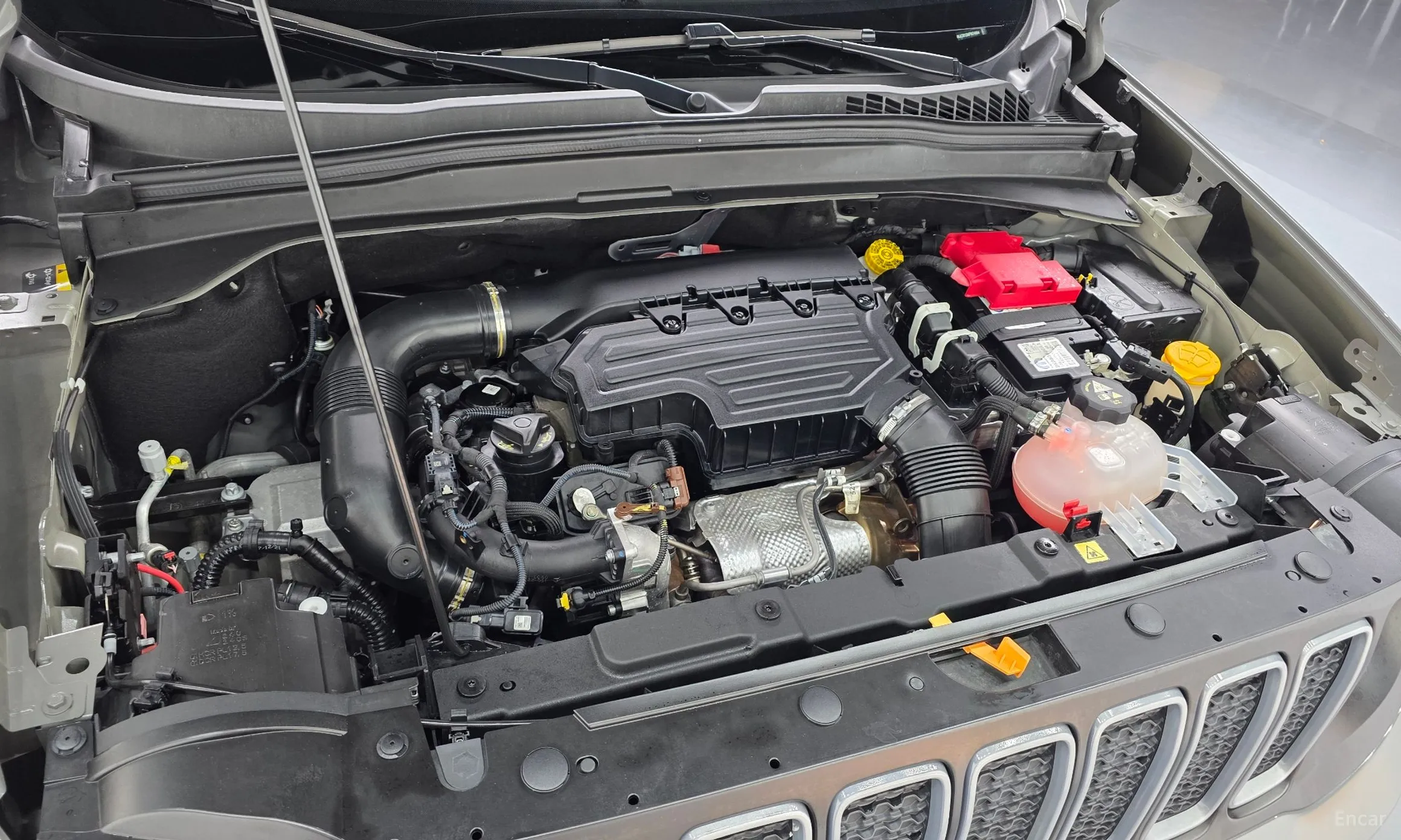 Jeep Renegade превью 6