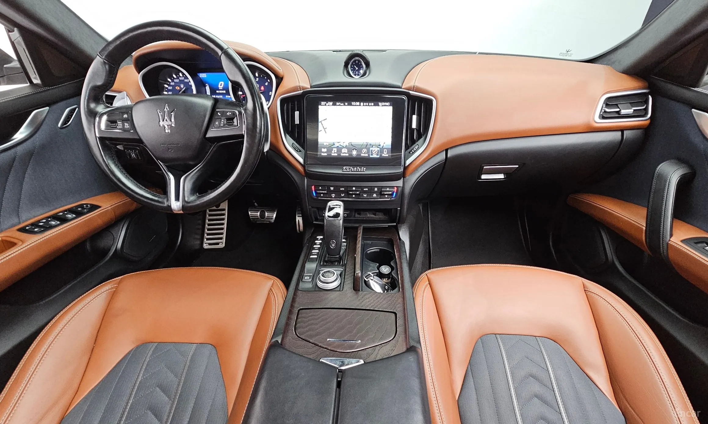 Maserati Ghibli превью 7
