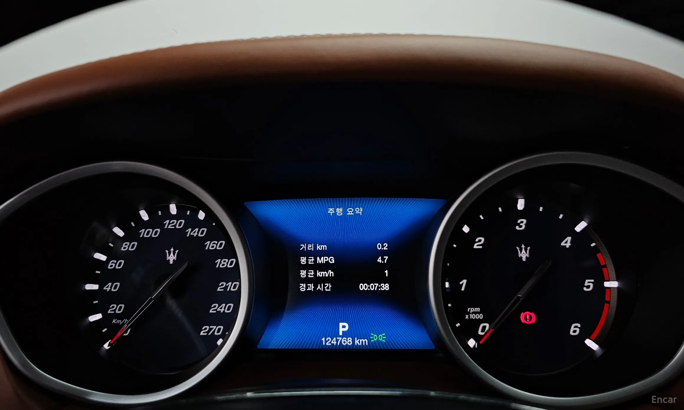 Maserati Ghibli превью 8