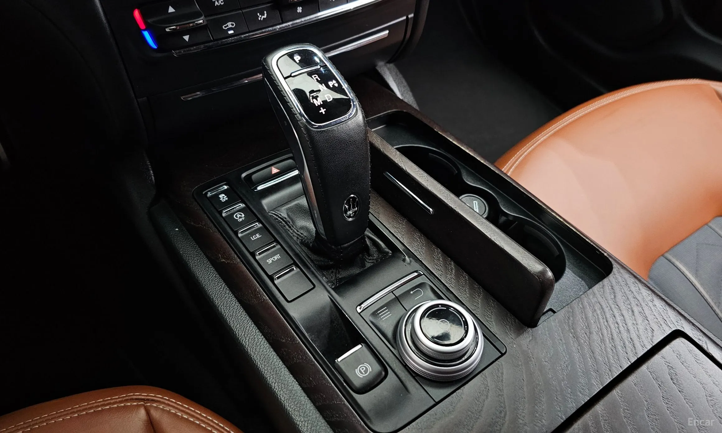 Maserati Ghibli превью 9