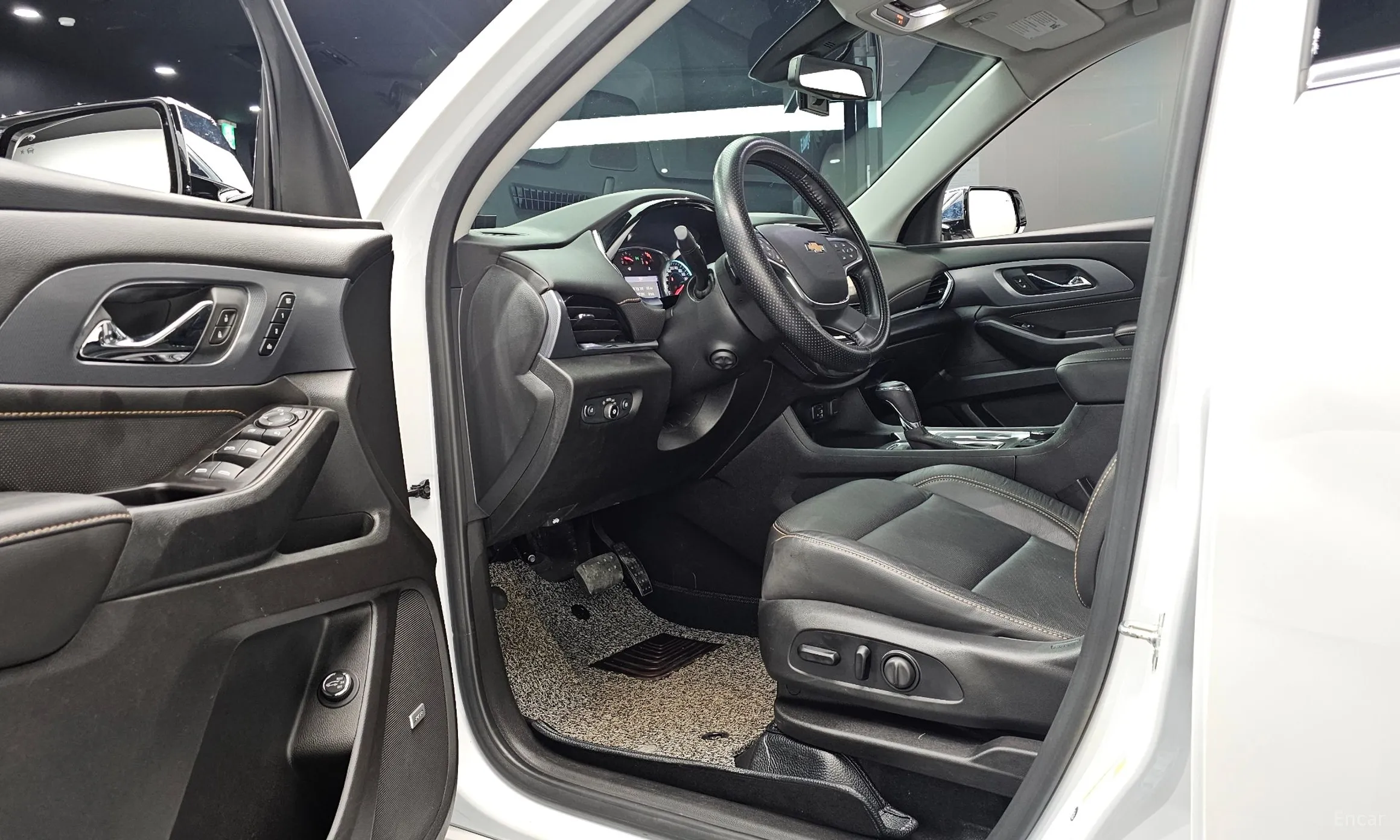 Chevrolet (GM Daewoo) Traverse превью 10