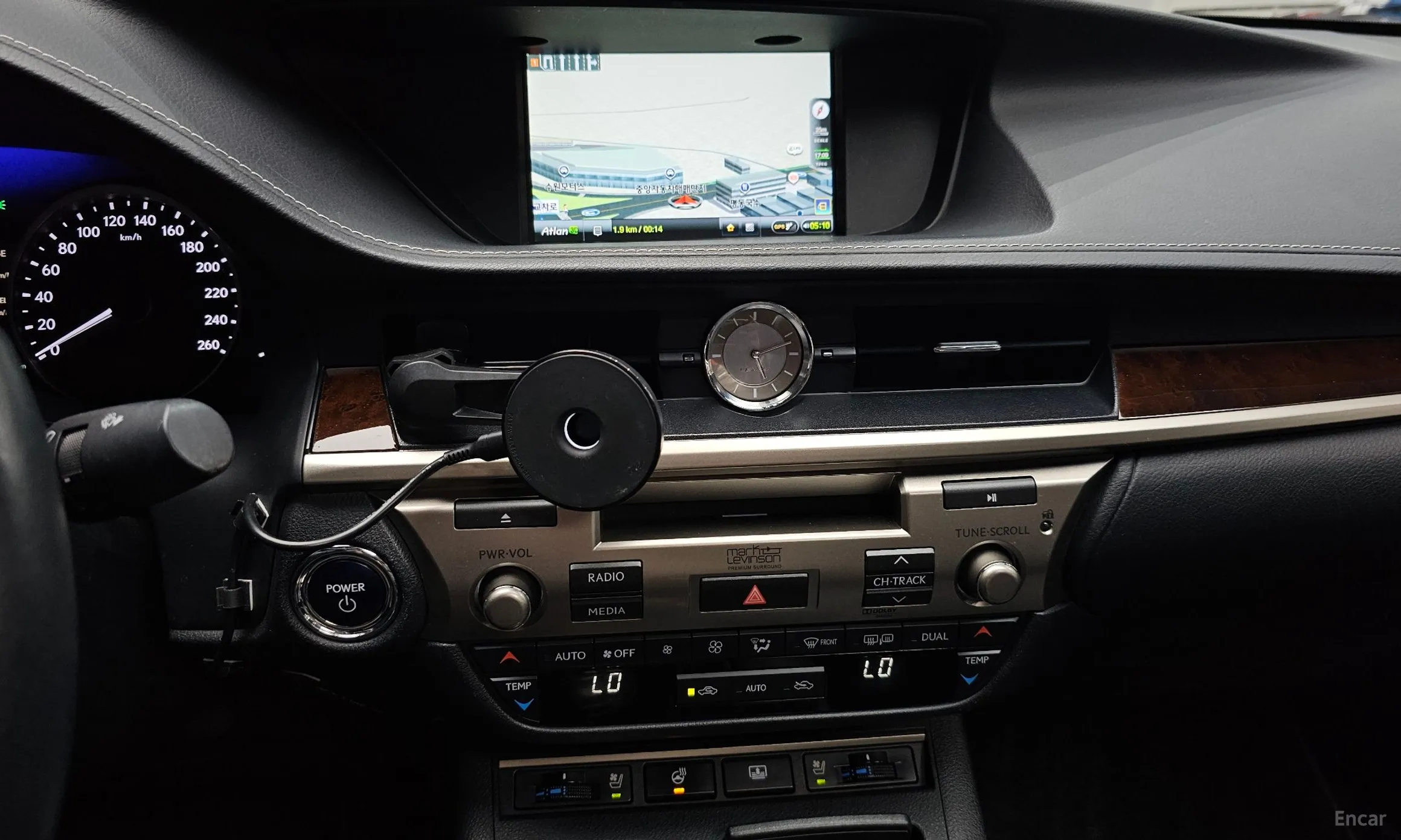 Lexus New ES300h превью 13
