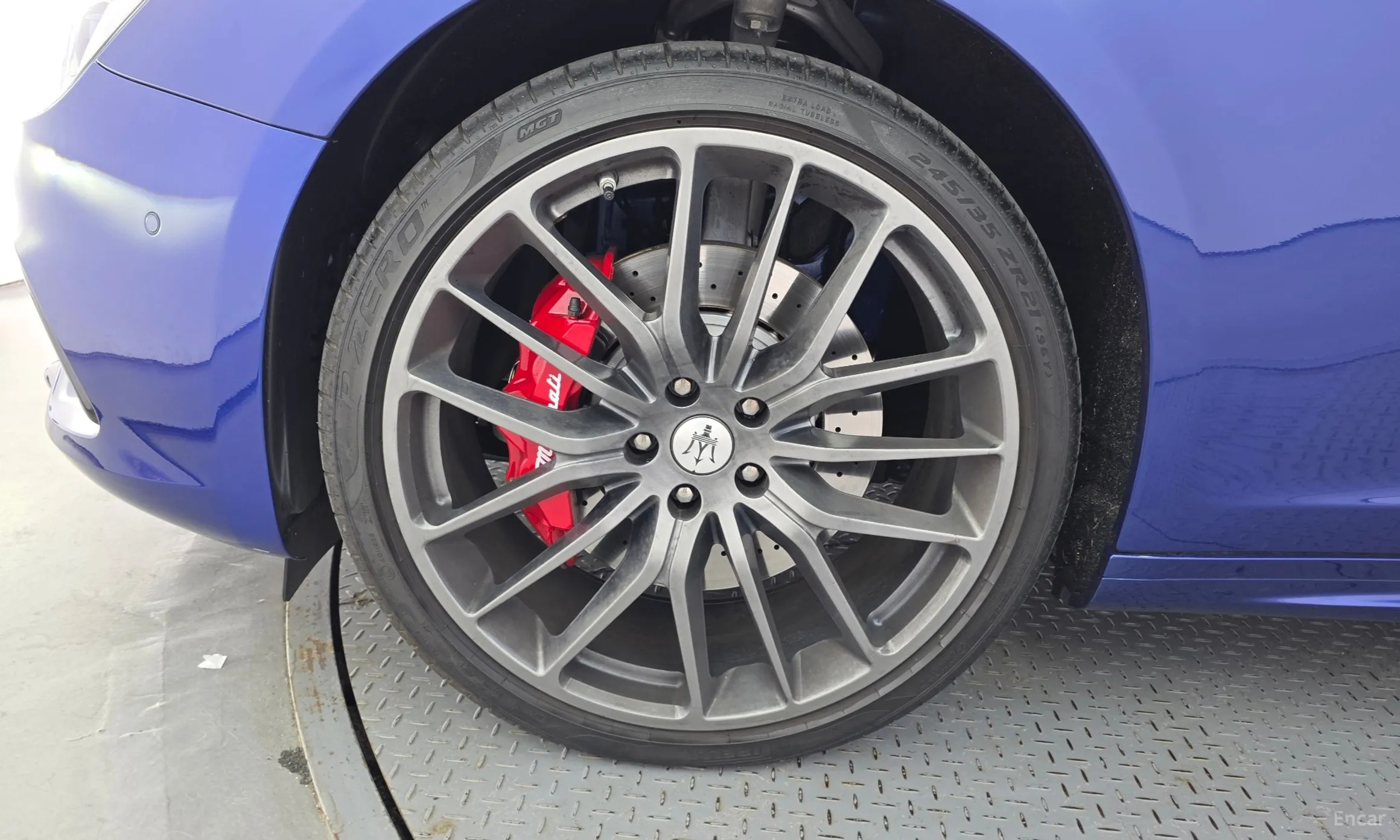 Maserati Ghibli превью 5