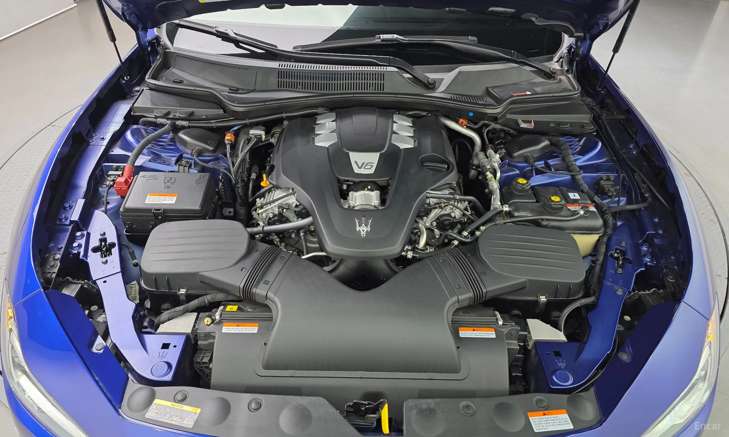 Maserati Ghibli превью 6