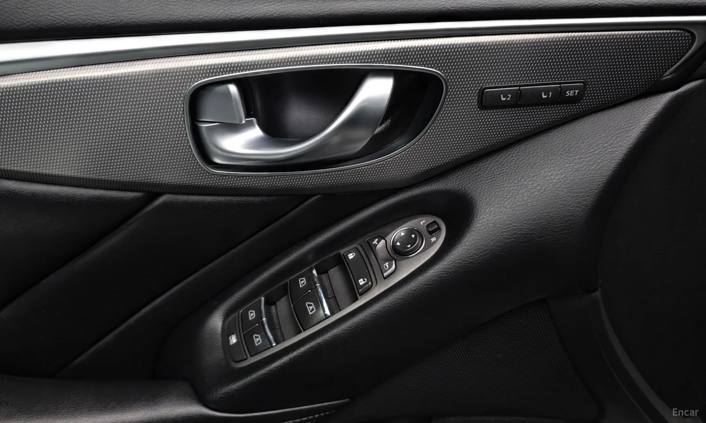 Infiniti Q50 превью 17