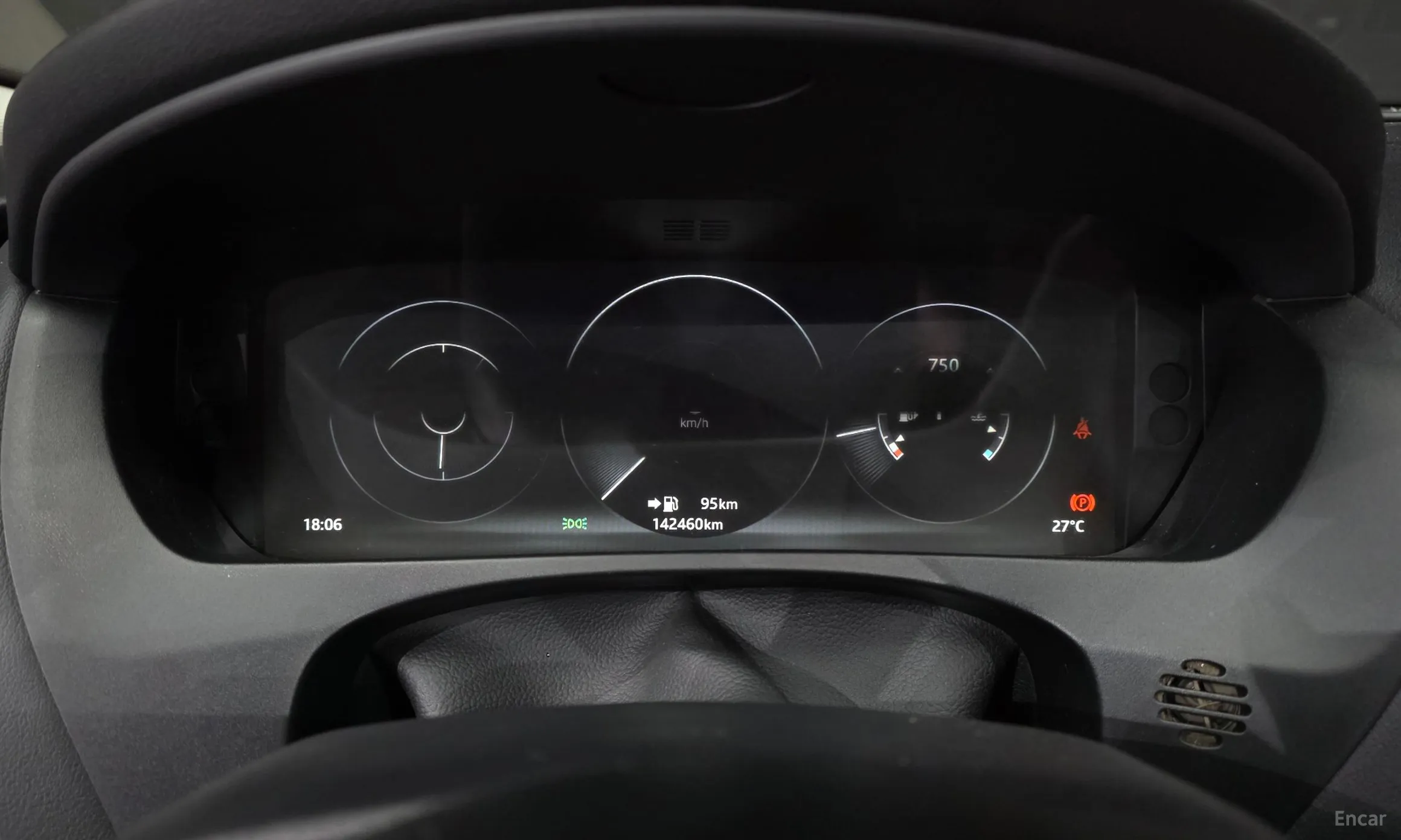 Jaguar F-PACE превью 8