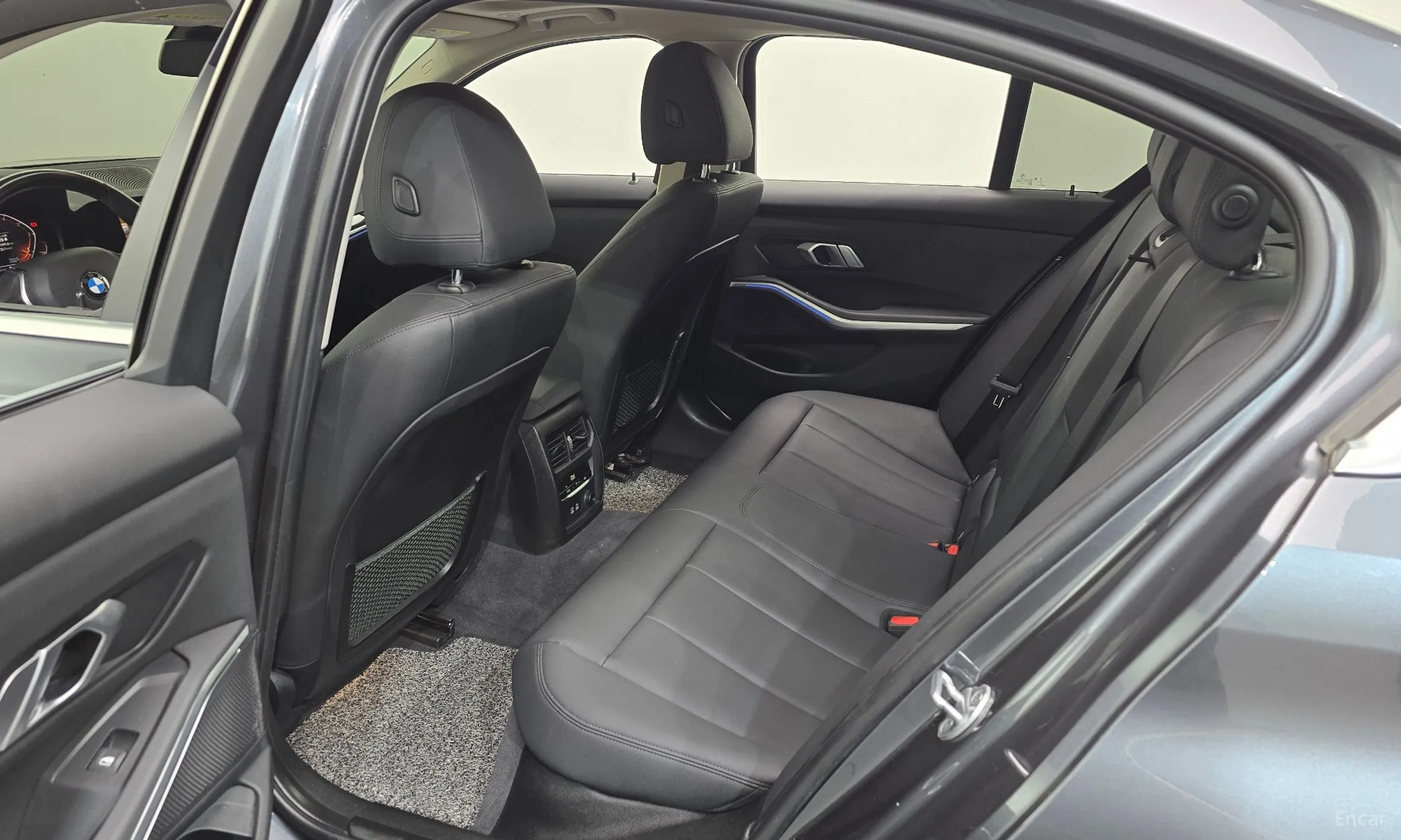 BMW 3 Series (G20) превью 11