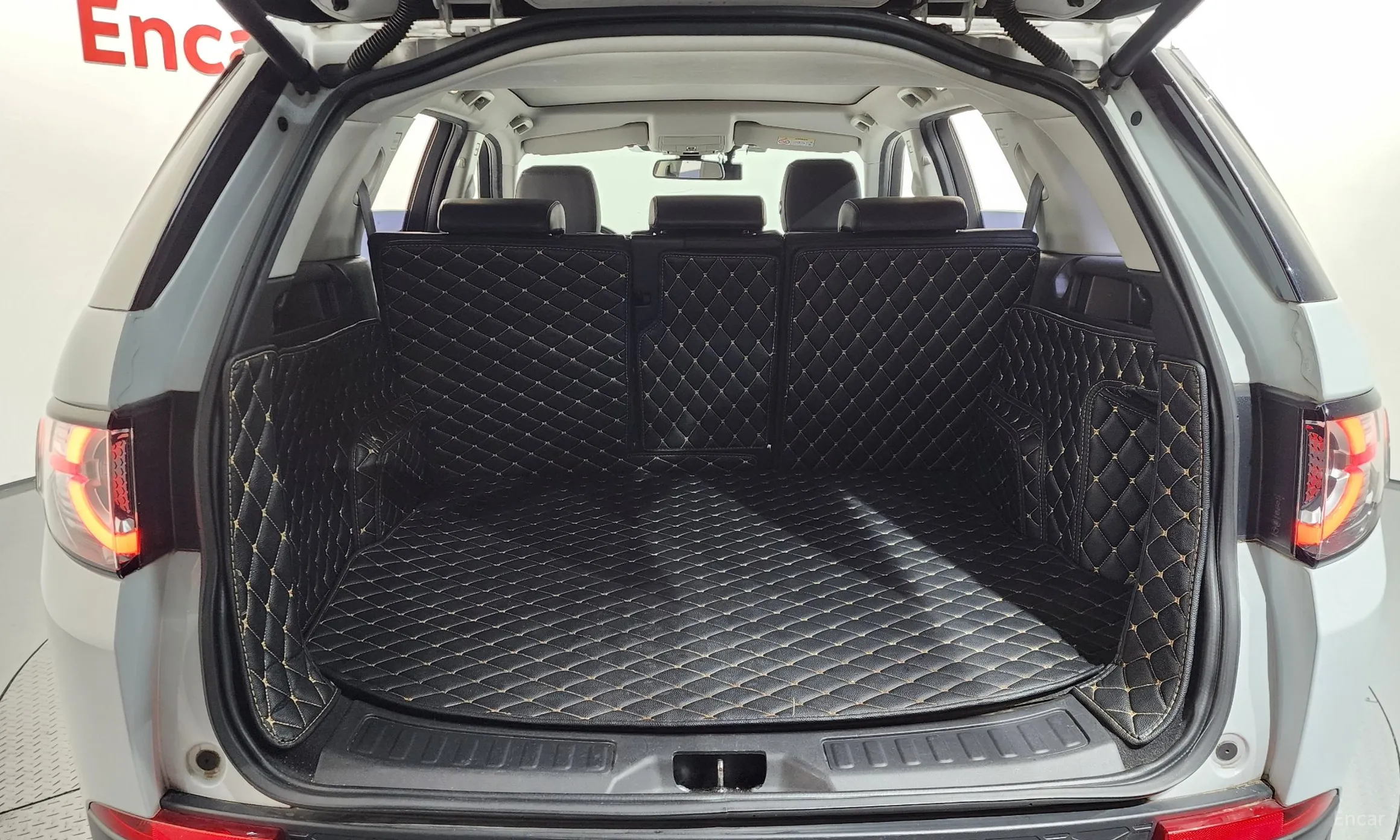 Land Rover Discovery Sports превью 20
