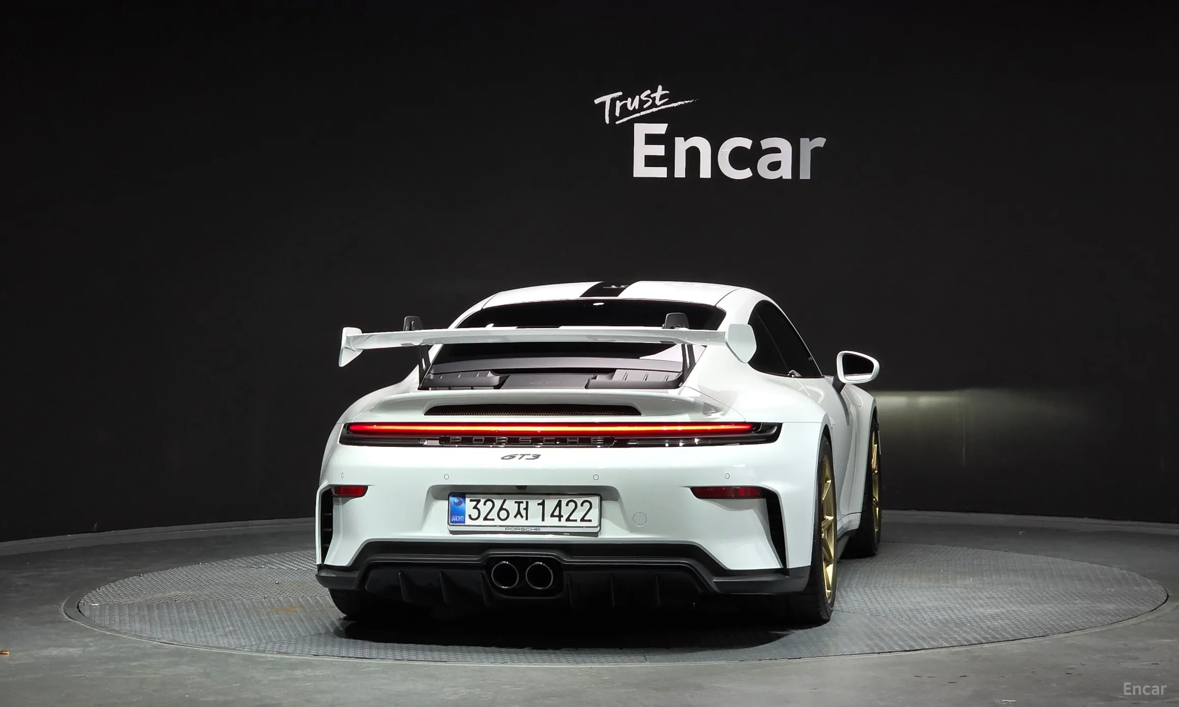 Porsche 911 (992) превью 4