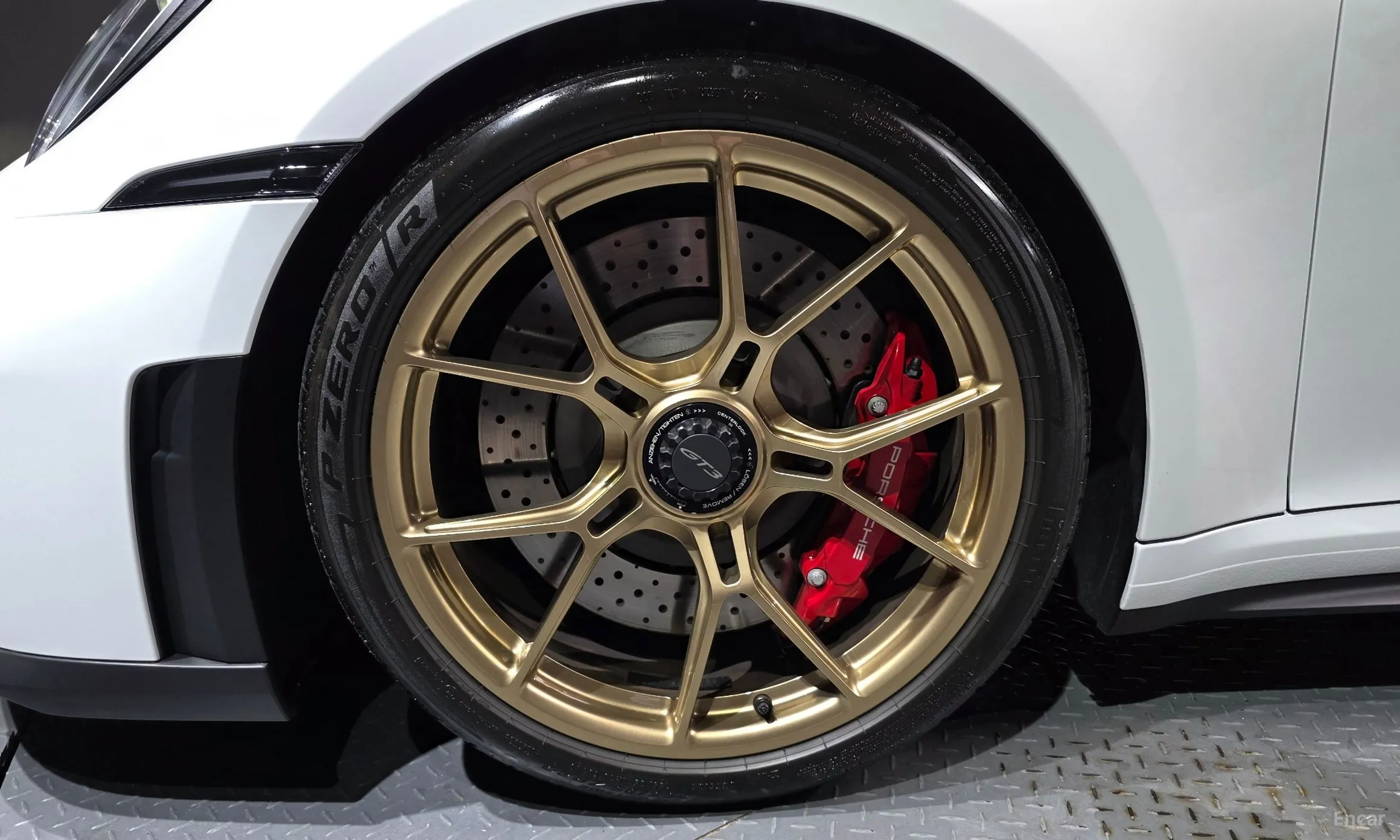 Porsche 911 (992) превью 5