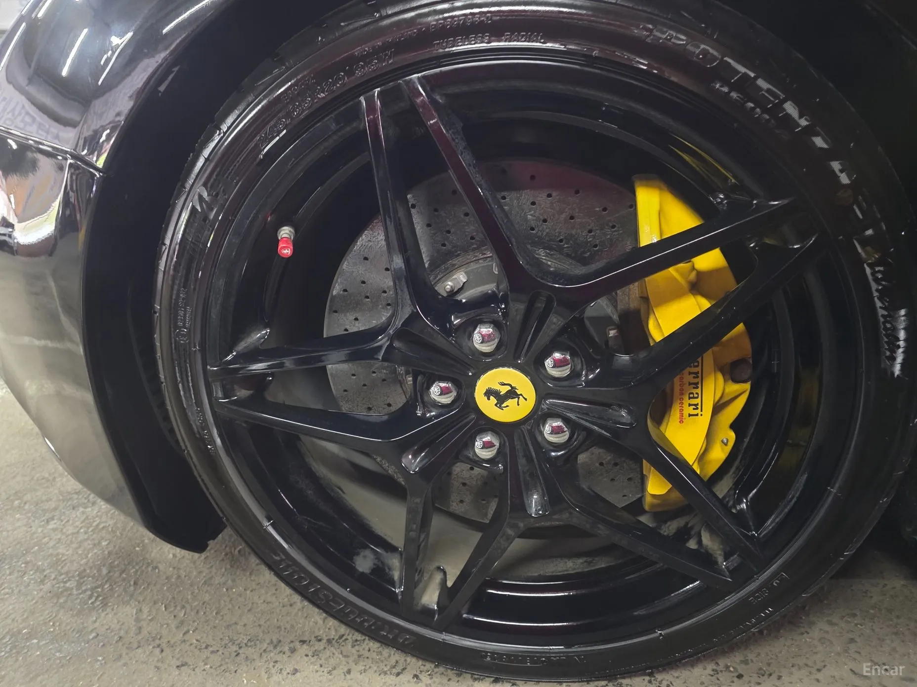 Ferrari California превью 18