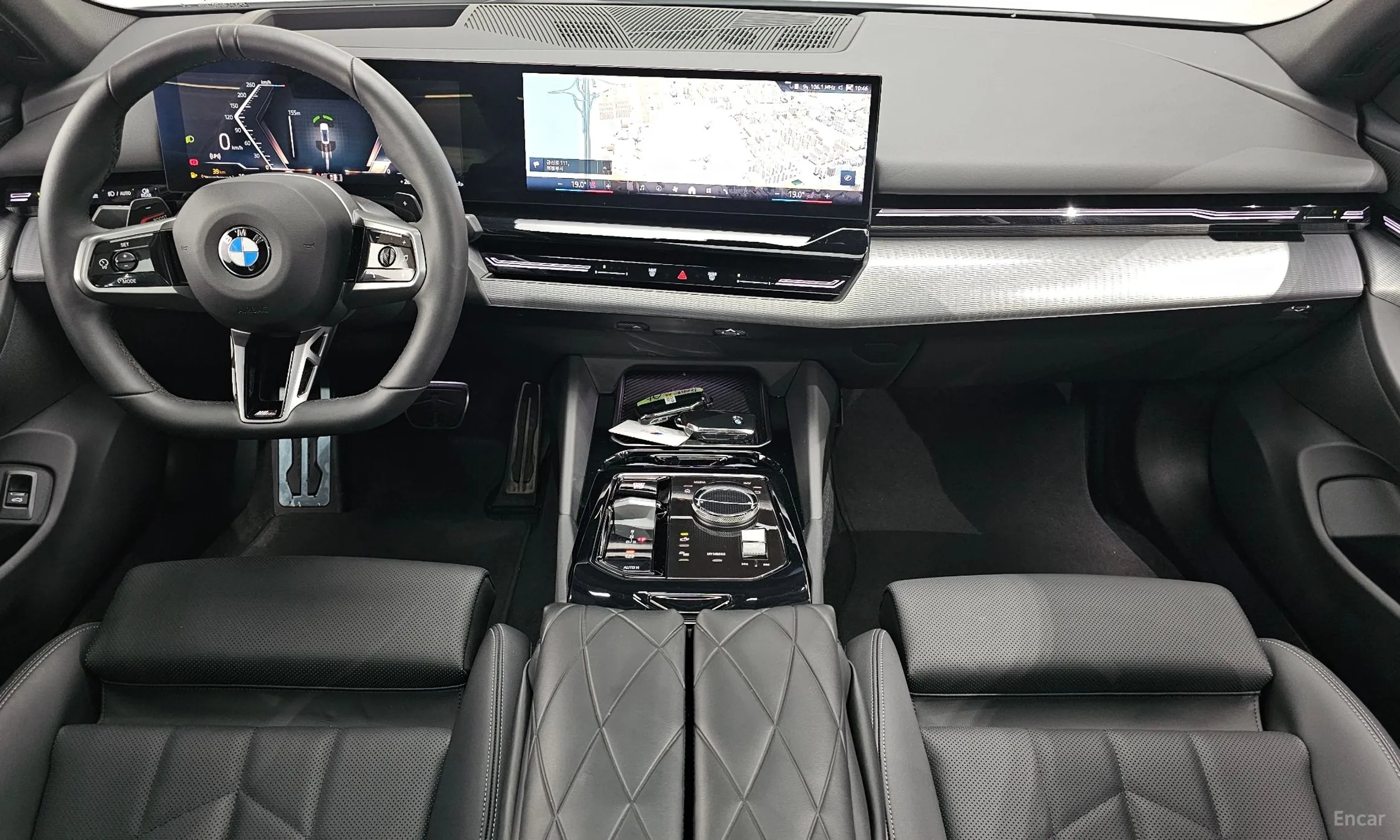 BMW 5 Series (G60) превью 7