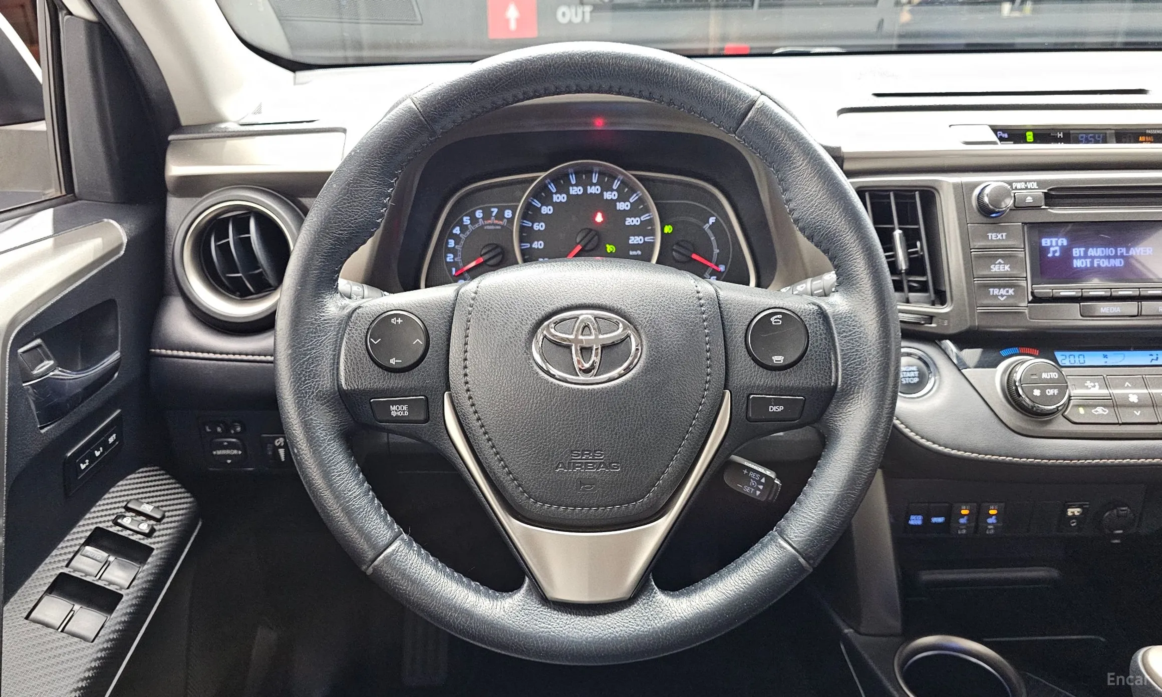Toyota RAV4 превью 13