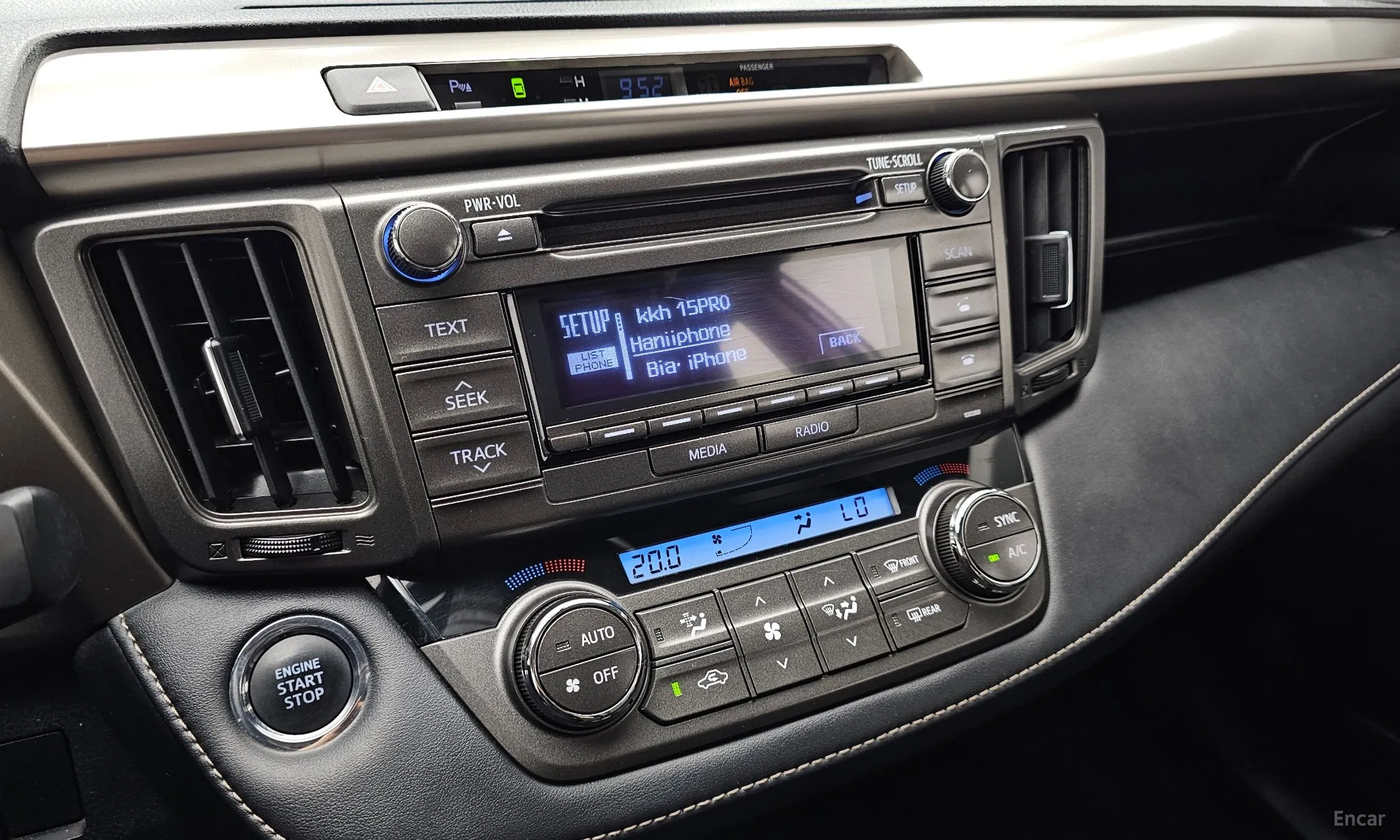 Toyota RAV4 превью 18