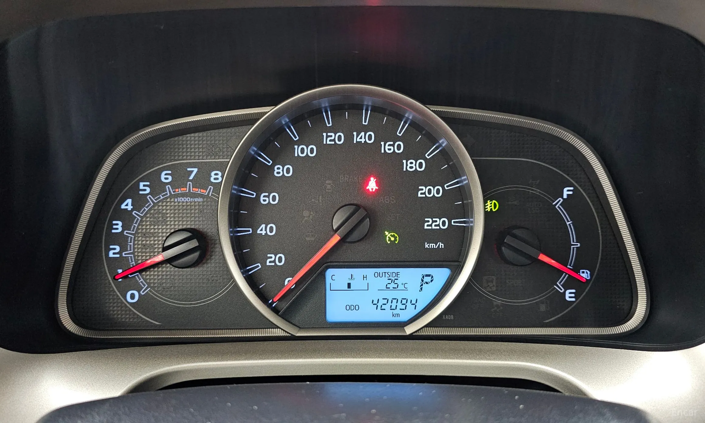 Toyota RAV4 превью 8