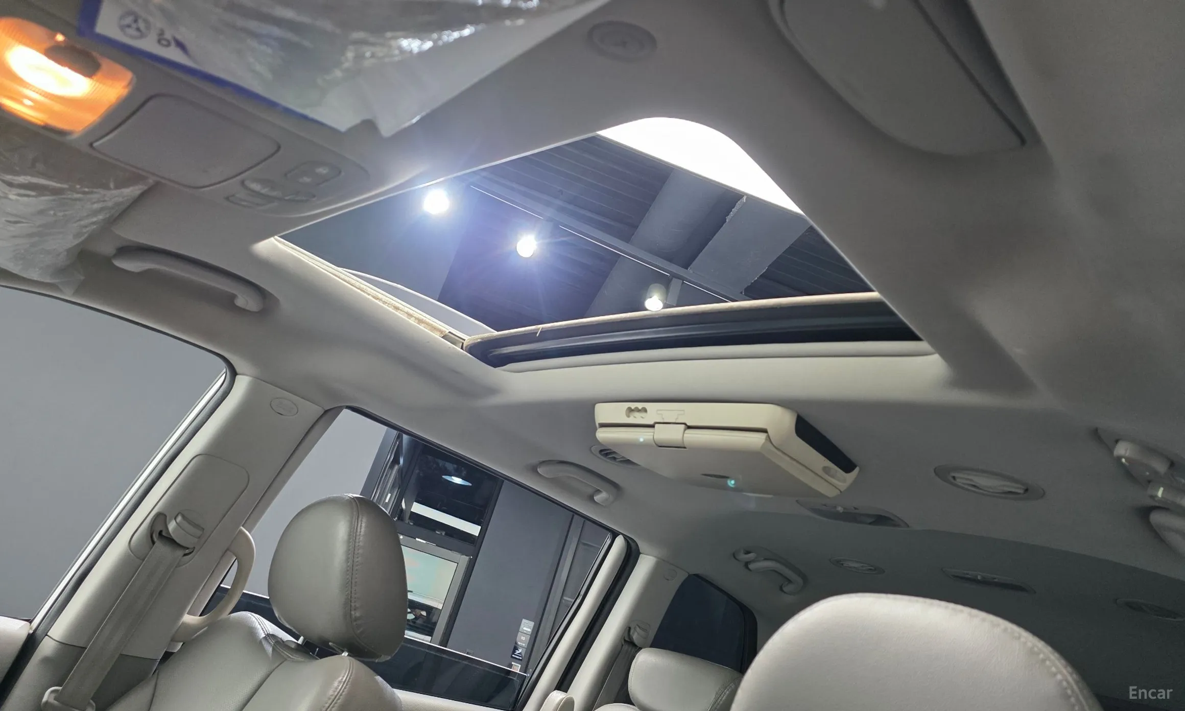 Kia Carnival R превью 20