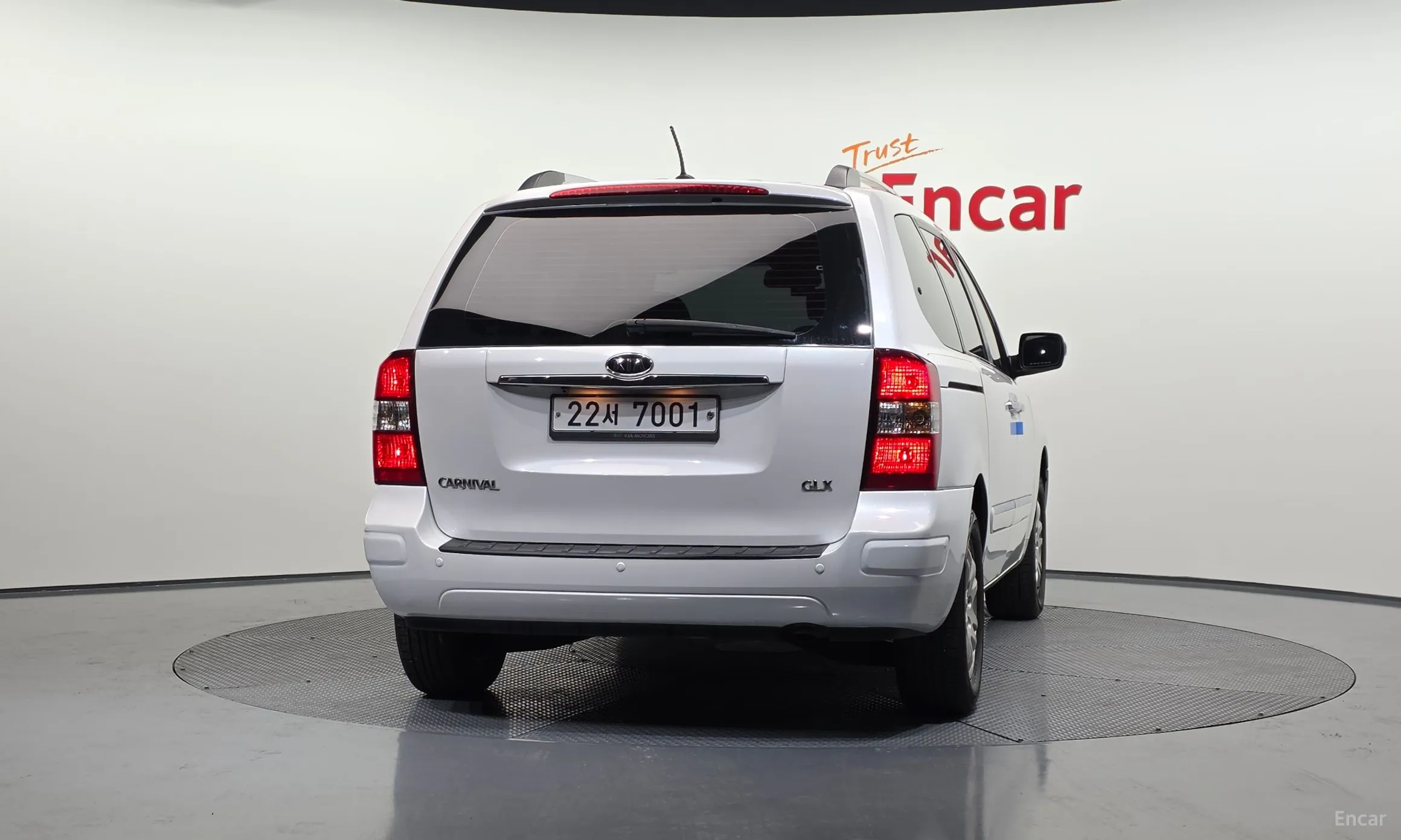 Kia Carnival R превью 4