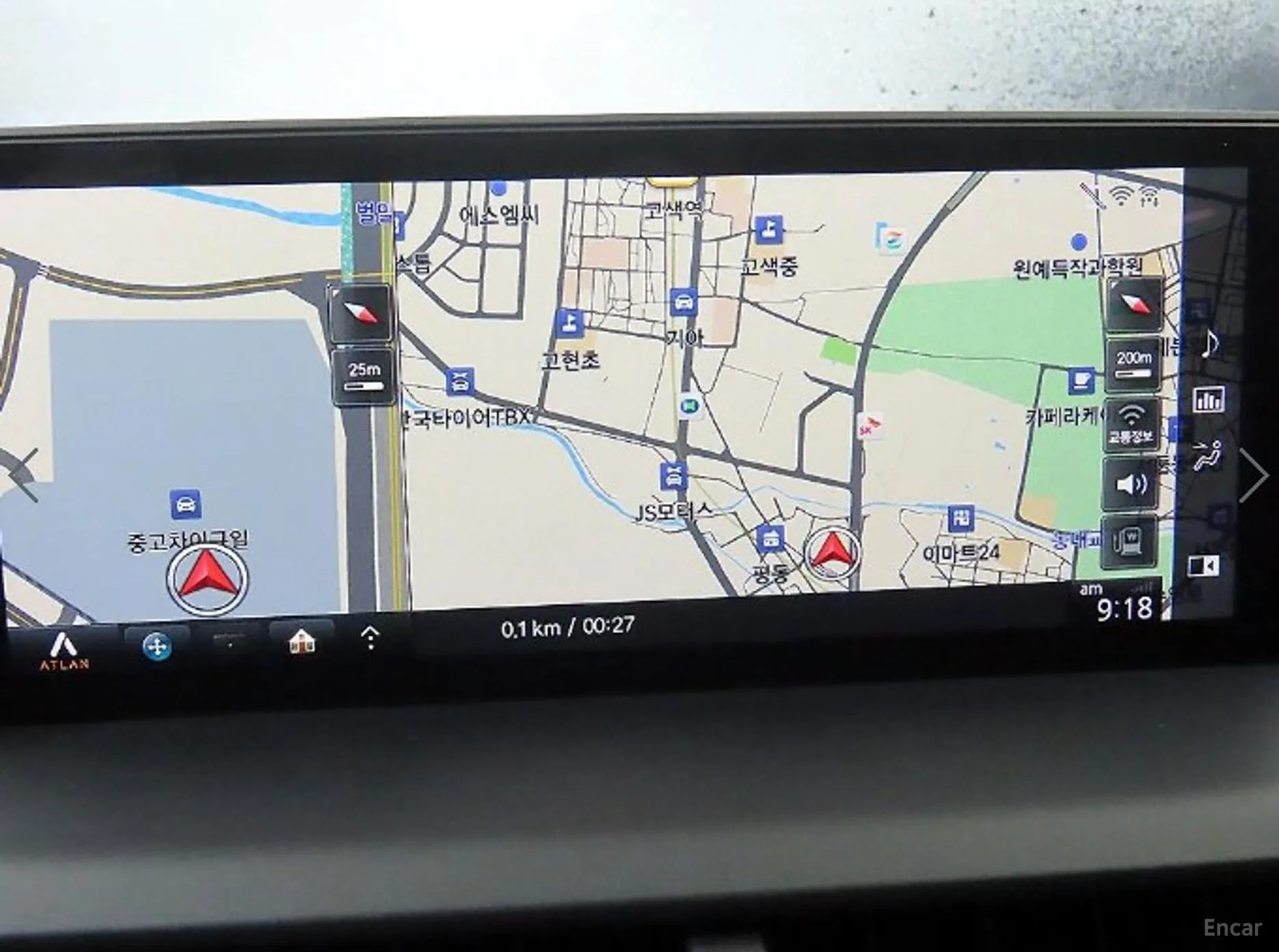 Lexus NX300h превью 13