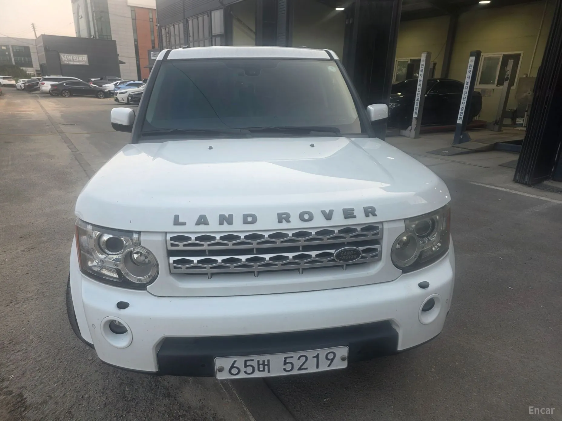 Land Rover Discovery 4